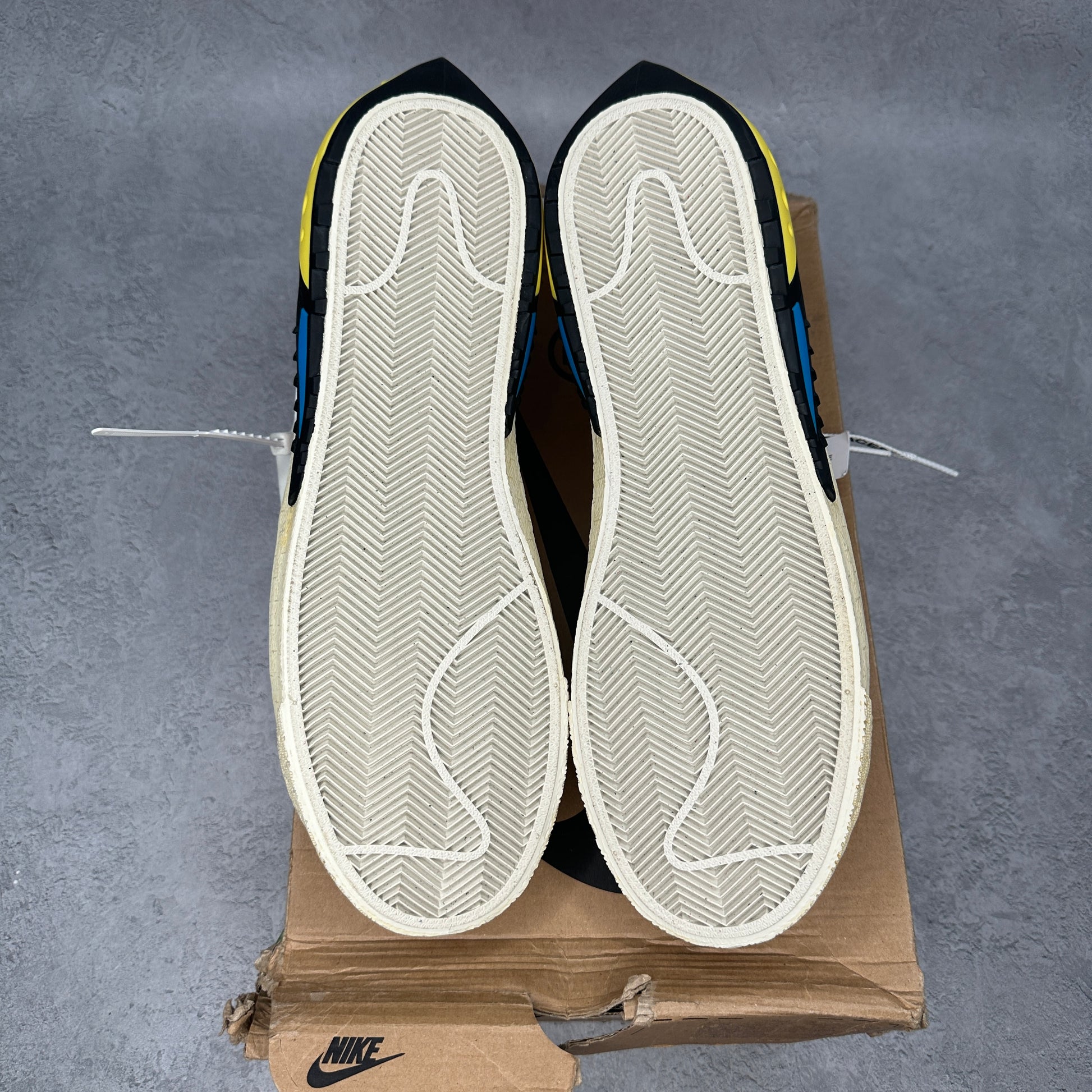 Nike Blazer Low Off-White University Red