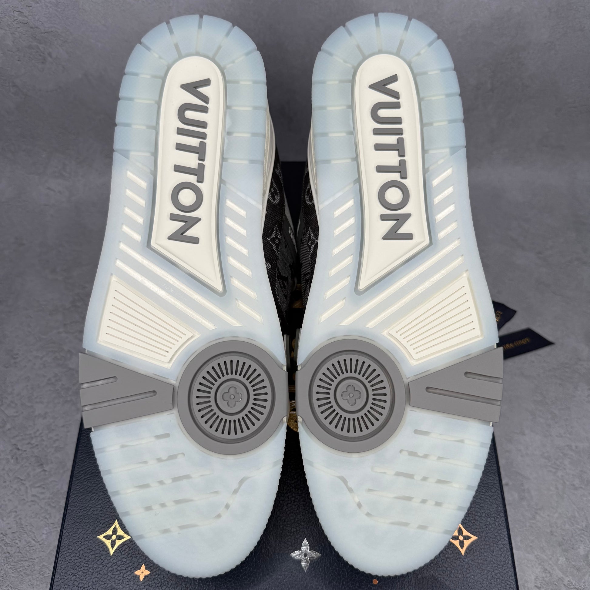 LV Trainer Sneaker Grey (US12/LV11)