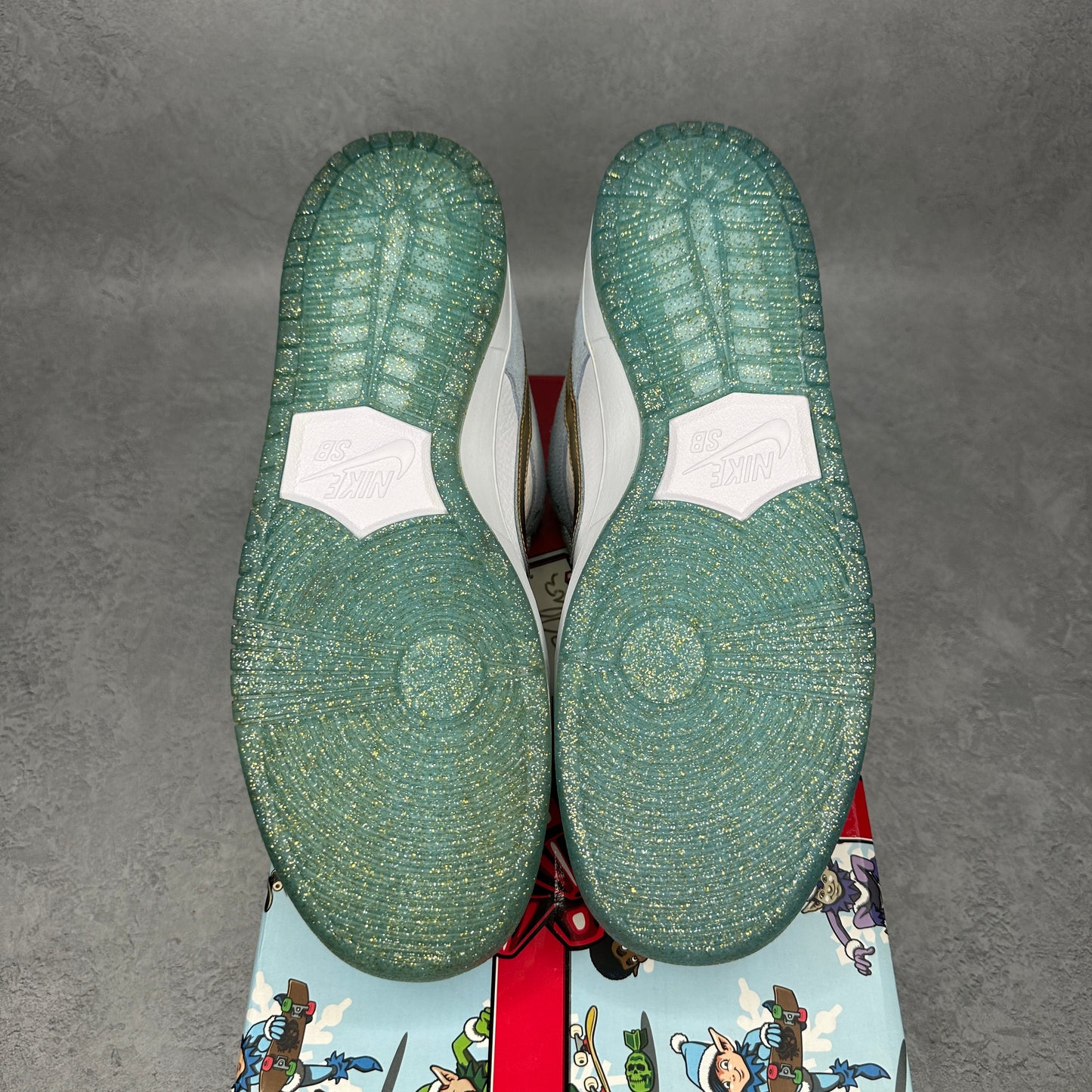 Nike SB Dunk Low Sean Cliver (Special Box)