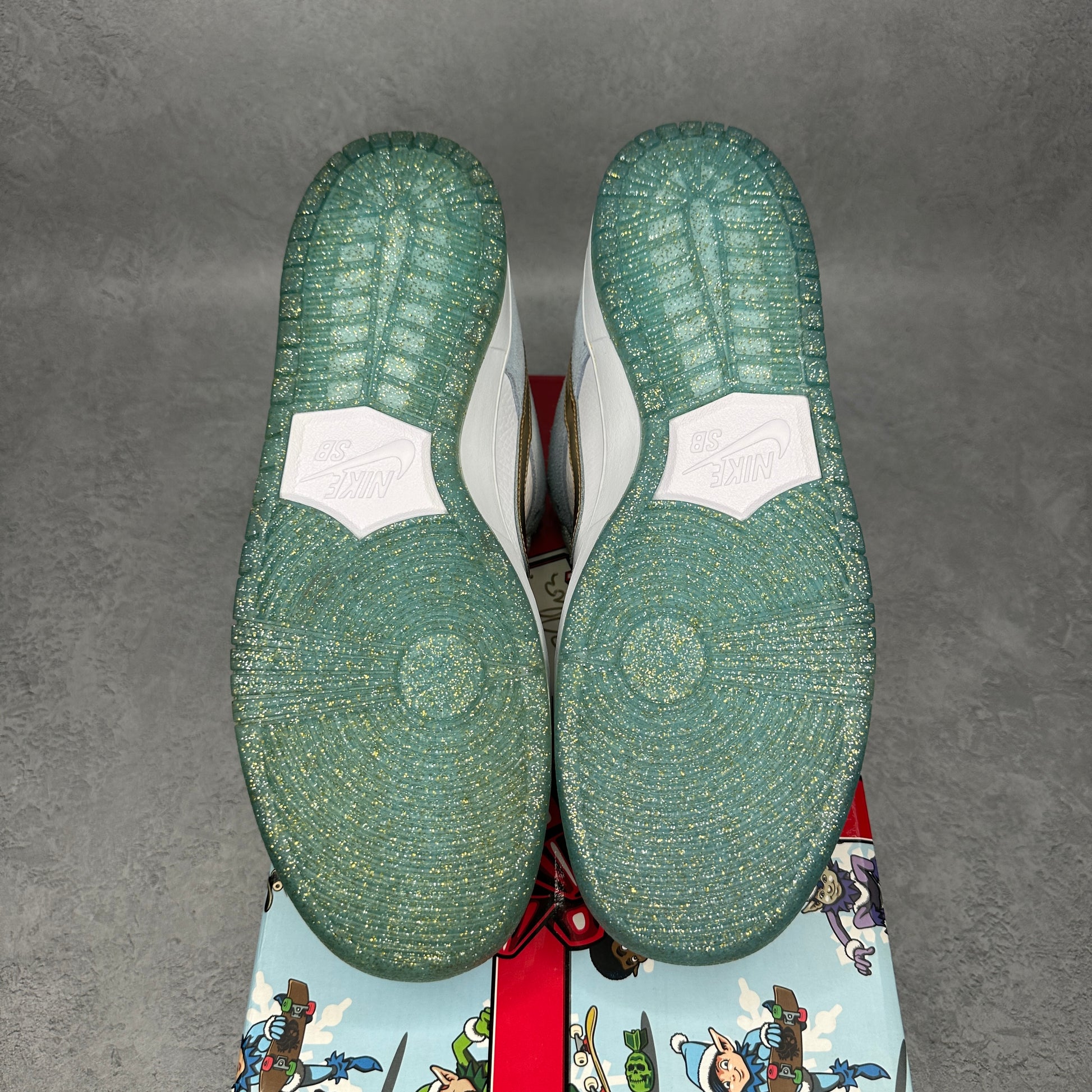 Nike SB Dunk Low Sean Cliver (Special Box)