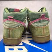 Nike SB Dunk High Skunk 420 *pre - owned* SIZE 10 - Kicks Collective PA - Nike - 313171-300 - Men's Shoes - 10M/11.5W - Pre - Owned