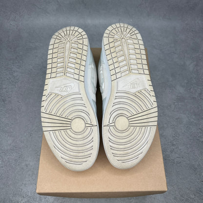 Jordan 1 Low White Camo *pre-owned* SIZE 10.5