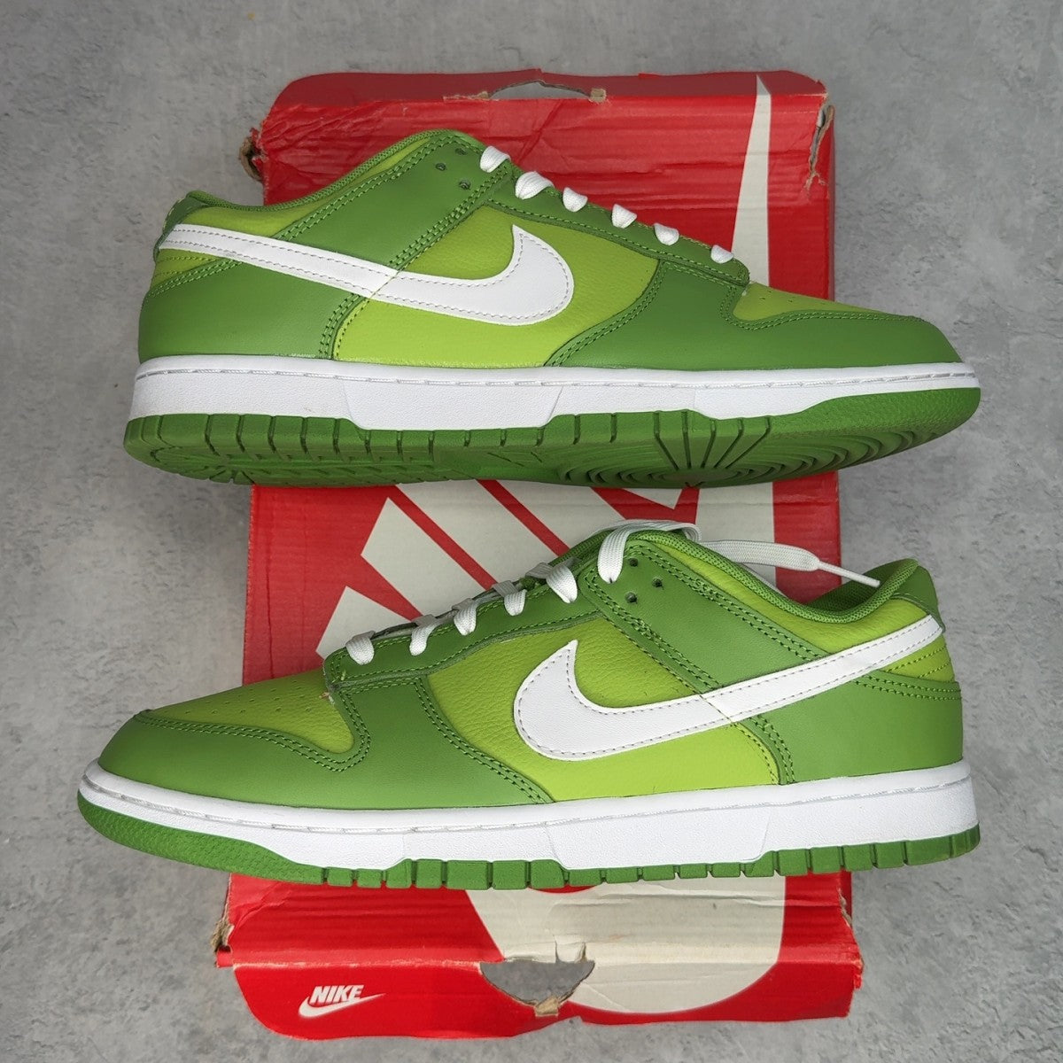 Nike Dunk Low Chlorophyll - Image 1
