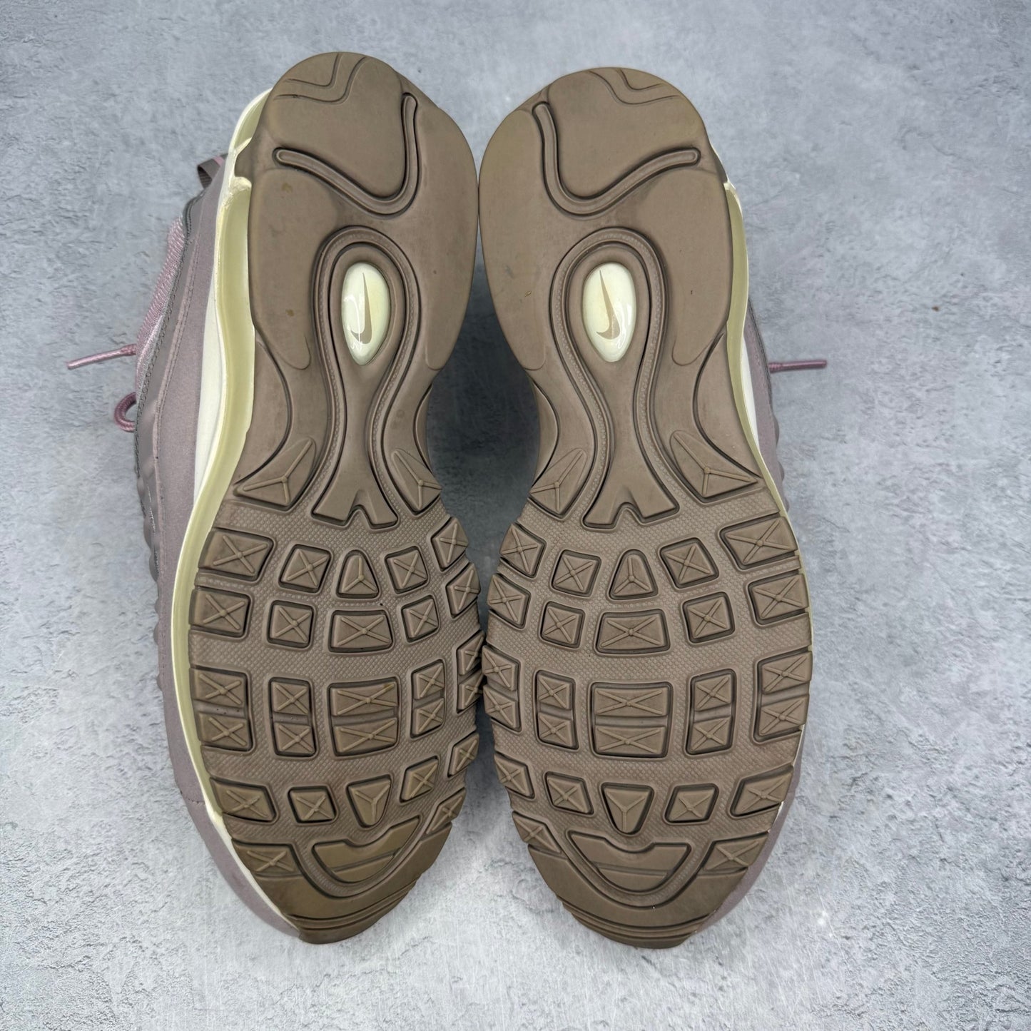 Nike Air Max 98 Pumice *pre - owned* SIZE 9 - Kicks Collective PA - Nike - 640744-200 - Men's Shoes - 9M/10.5W - Pre - Owned - No Box