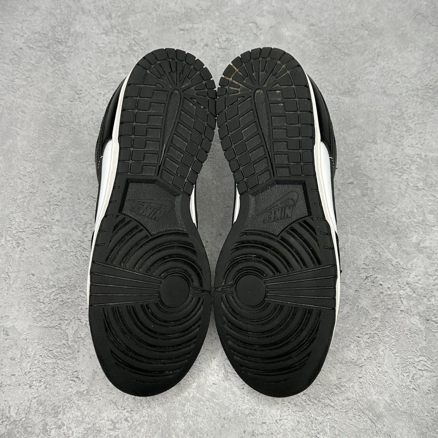 Nike Dunk Low Retro White Black Panda *pre - owned* SIZE 8 - Kicks Collective PA - Nike - DD1391 - 100 - Men's Shoes - 8M/9.5W - Pre - Owned