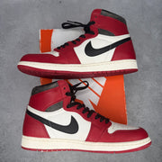 Jordan 1 Retro High OG Chicago Lost and Found *pre-owned* SIZE 10.5
