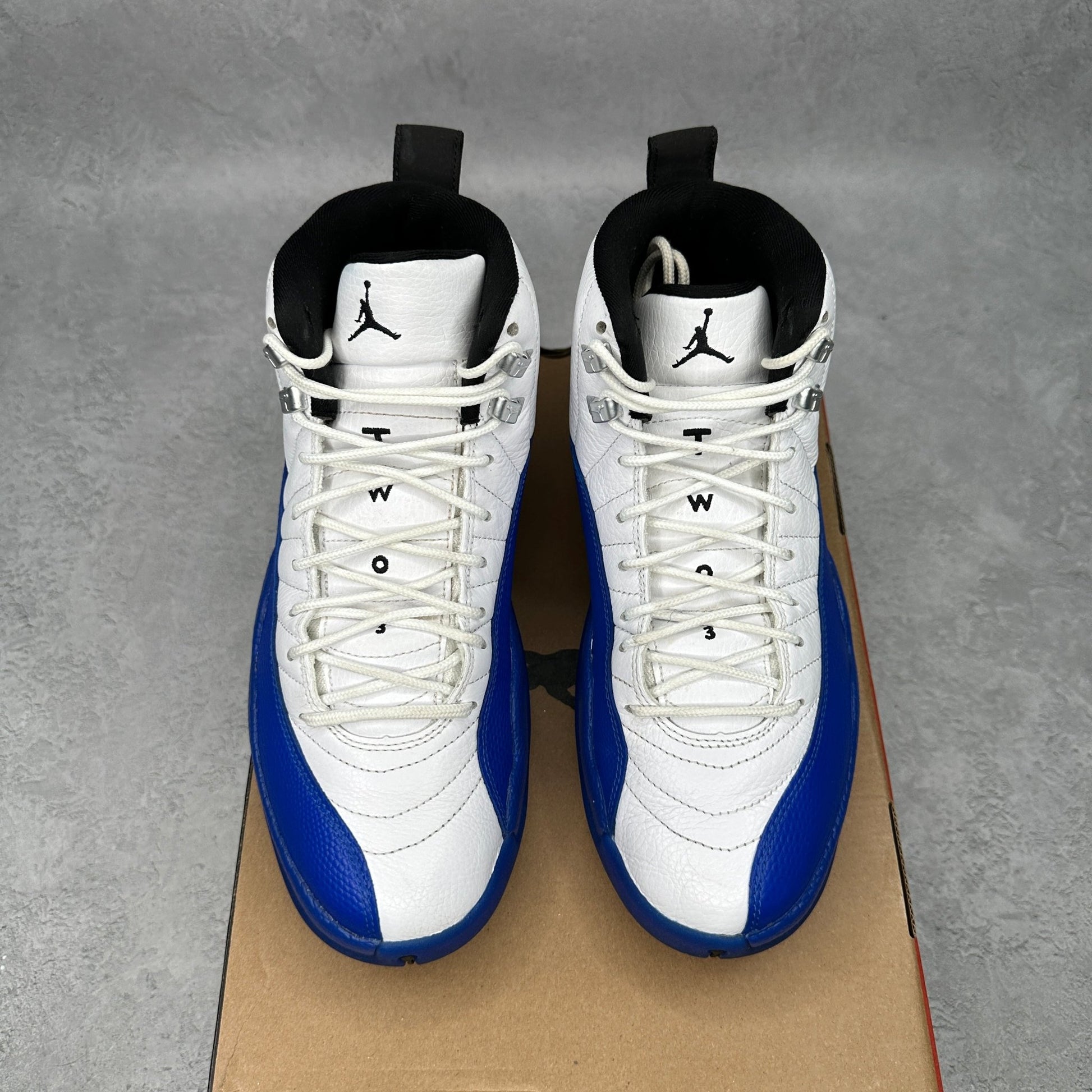 Jordan 12 Retro Blueberry *pre - owned* SIZE 9 - Kicks Collective PA - Jordan - CT8013-140 - Men's Shoes - 9M/10.5W - Pre - Owned