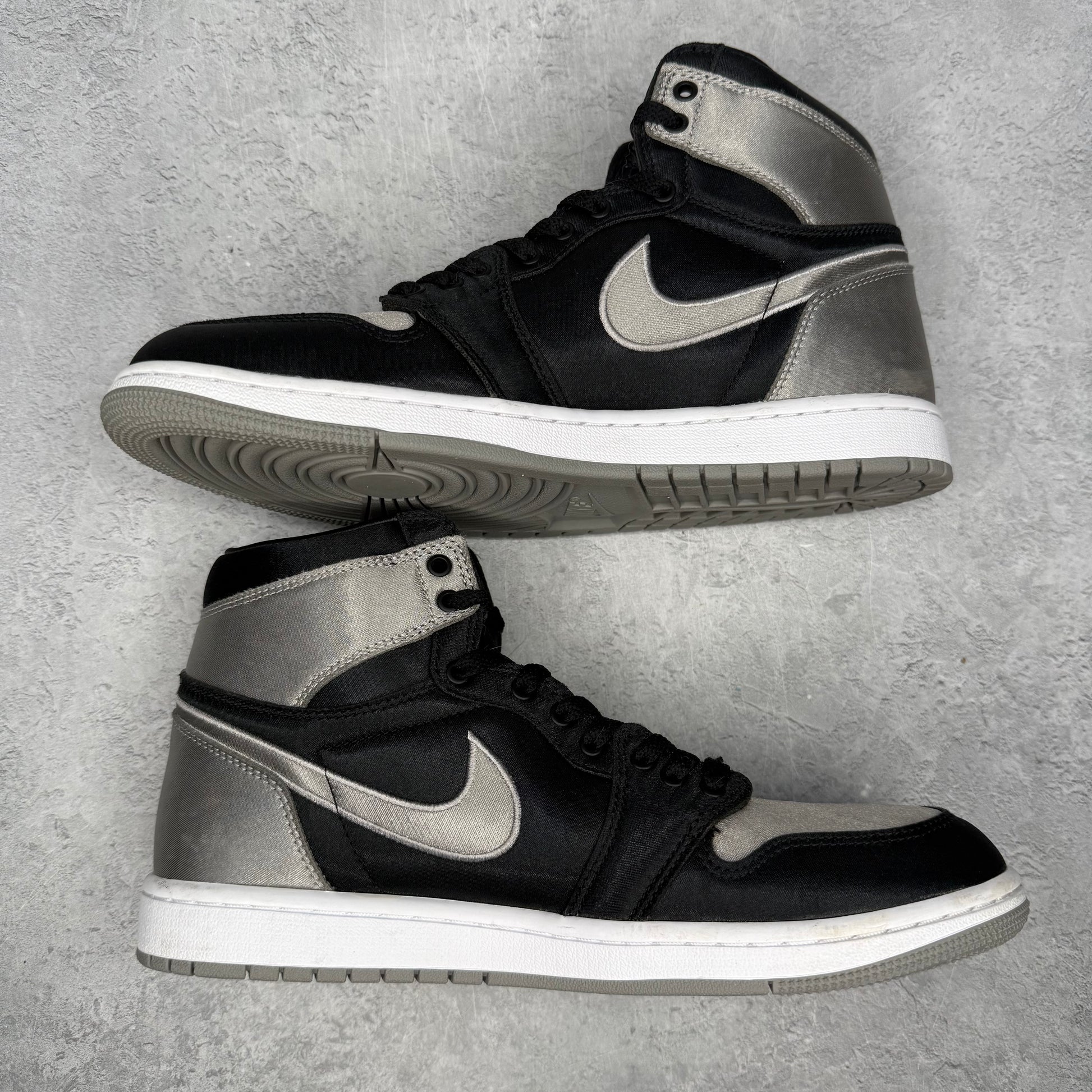 Jordan 1 Retro High OG Satin Shadow (Women's) *pre-owned* SIZE 10W