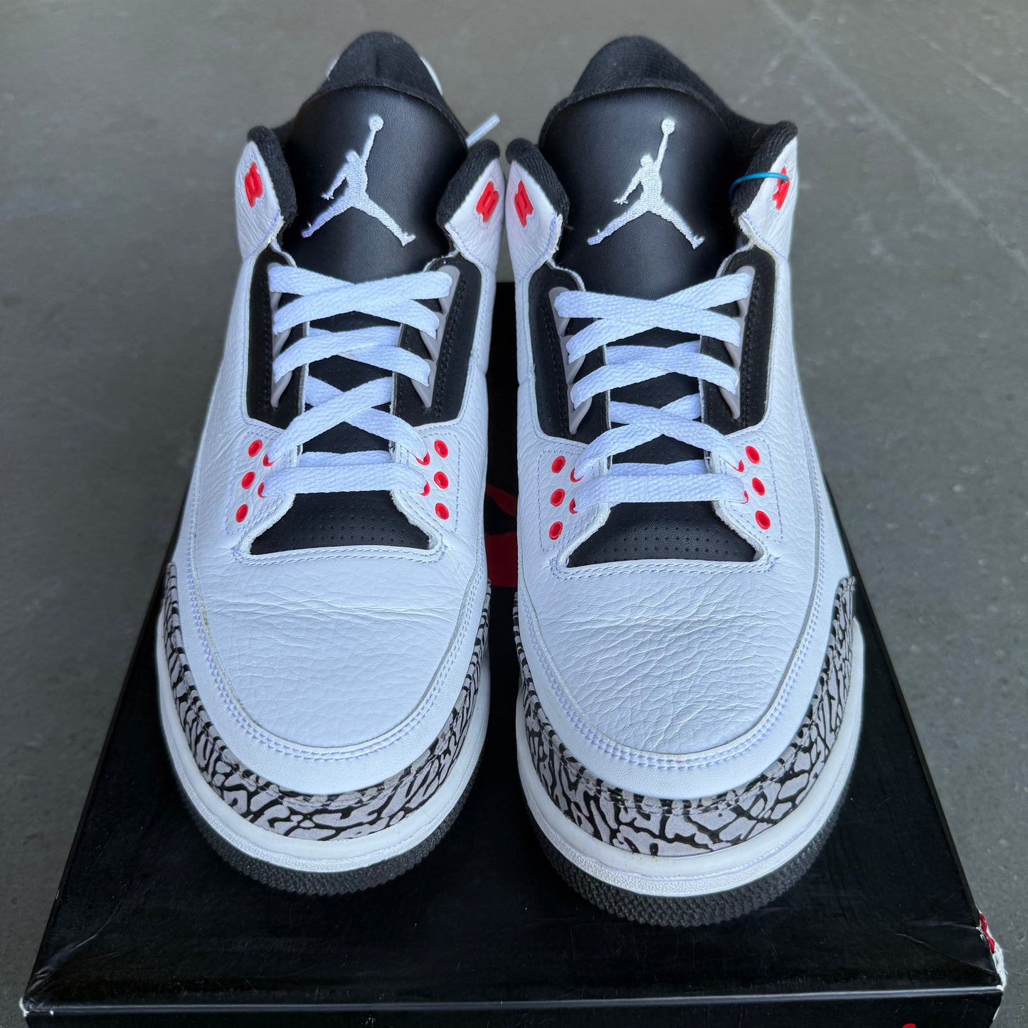 Jordan 3 Retro Infrared 23 *pre-owned* VNDS (SIZE 11.5)