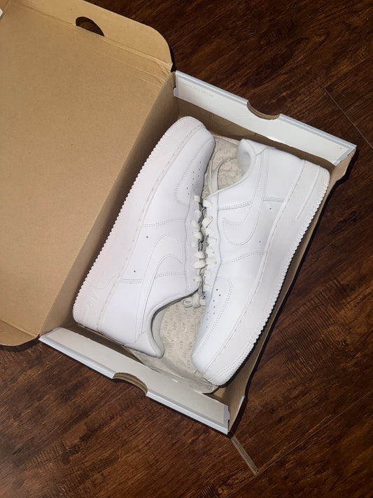 Nike Air Force 1 Triple White *pre-owned* SIZE 12