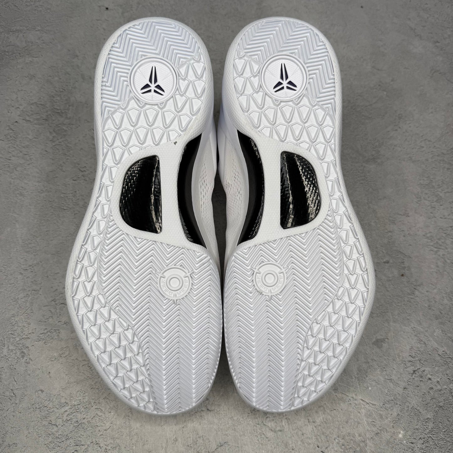 Nike Kobe 8 Protro Lakers Home *pre-owned* SIZE 10