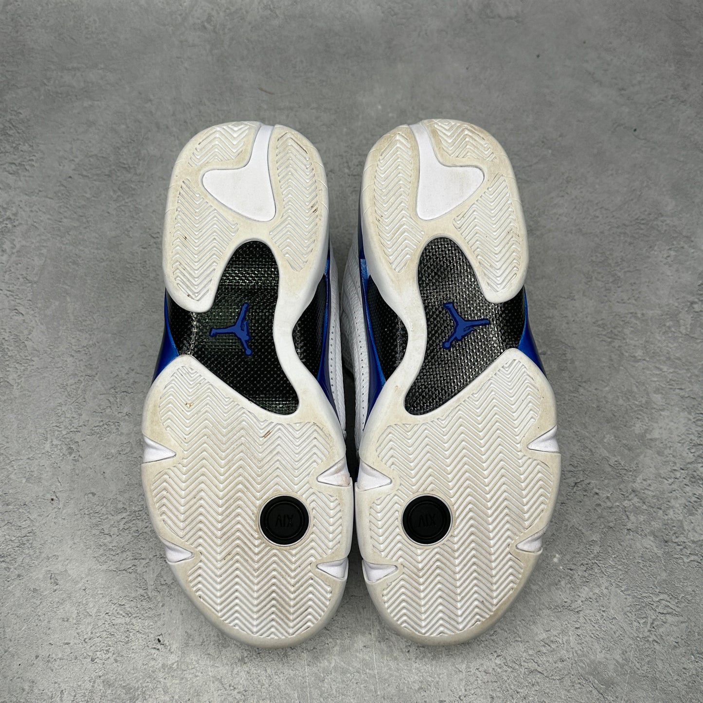 Jordan 14 Retro White Hyper Royal *pre-owned* SIZE 10.5