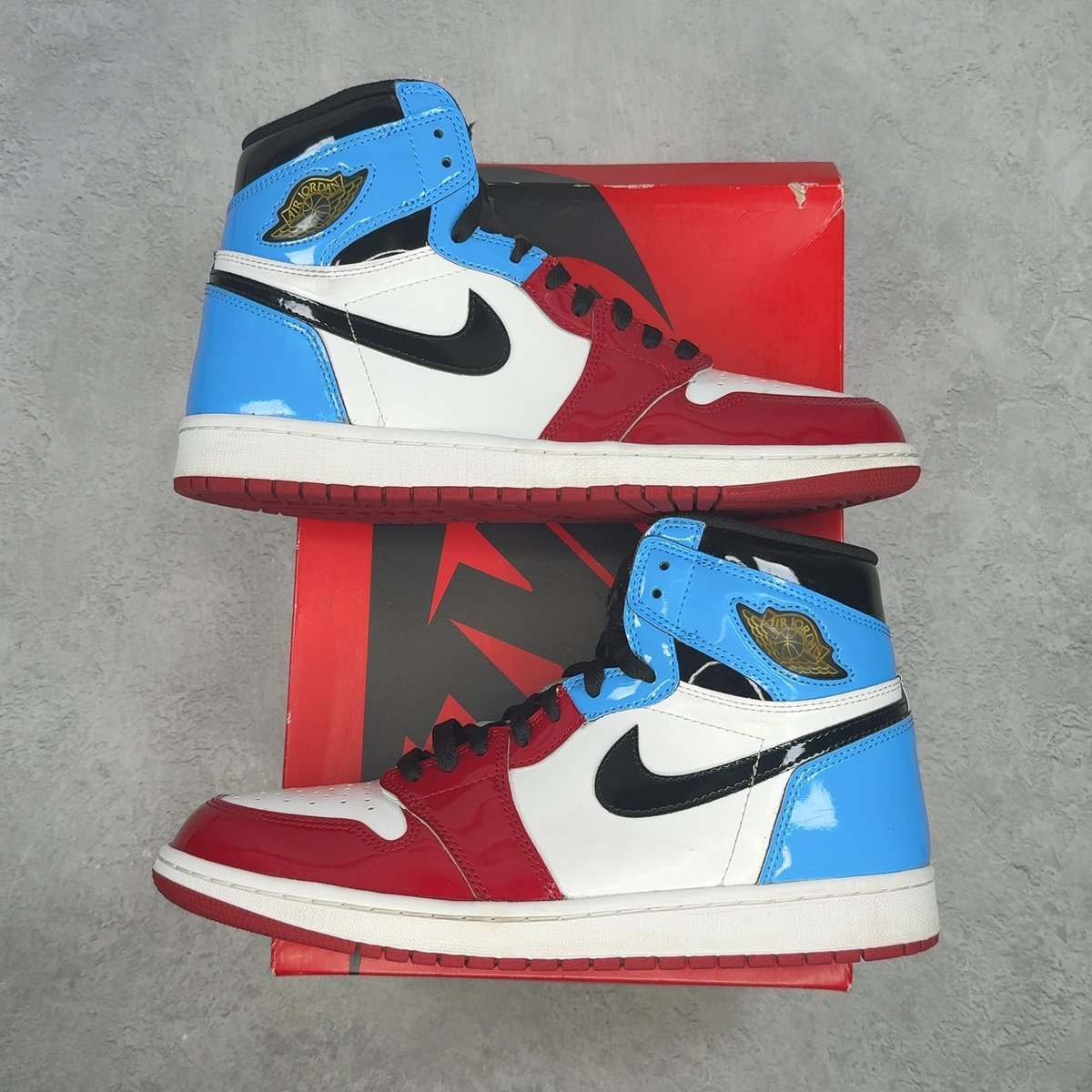 Jordan 1 Retro High Fearless UNC Chicago 10.5 (Pre-Owned) - Kicks Collective PA - Jordan - CK5666-100-10.5-PO-1 - Pre-Owned Sneakers - 10.5