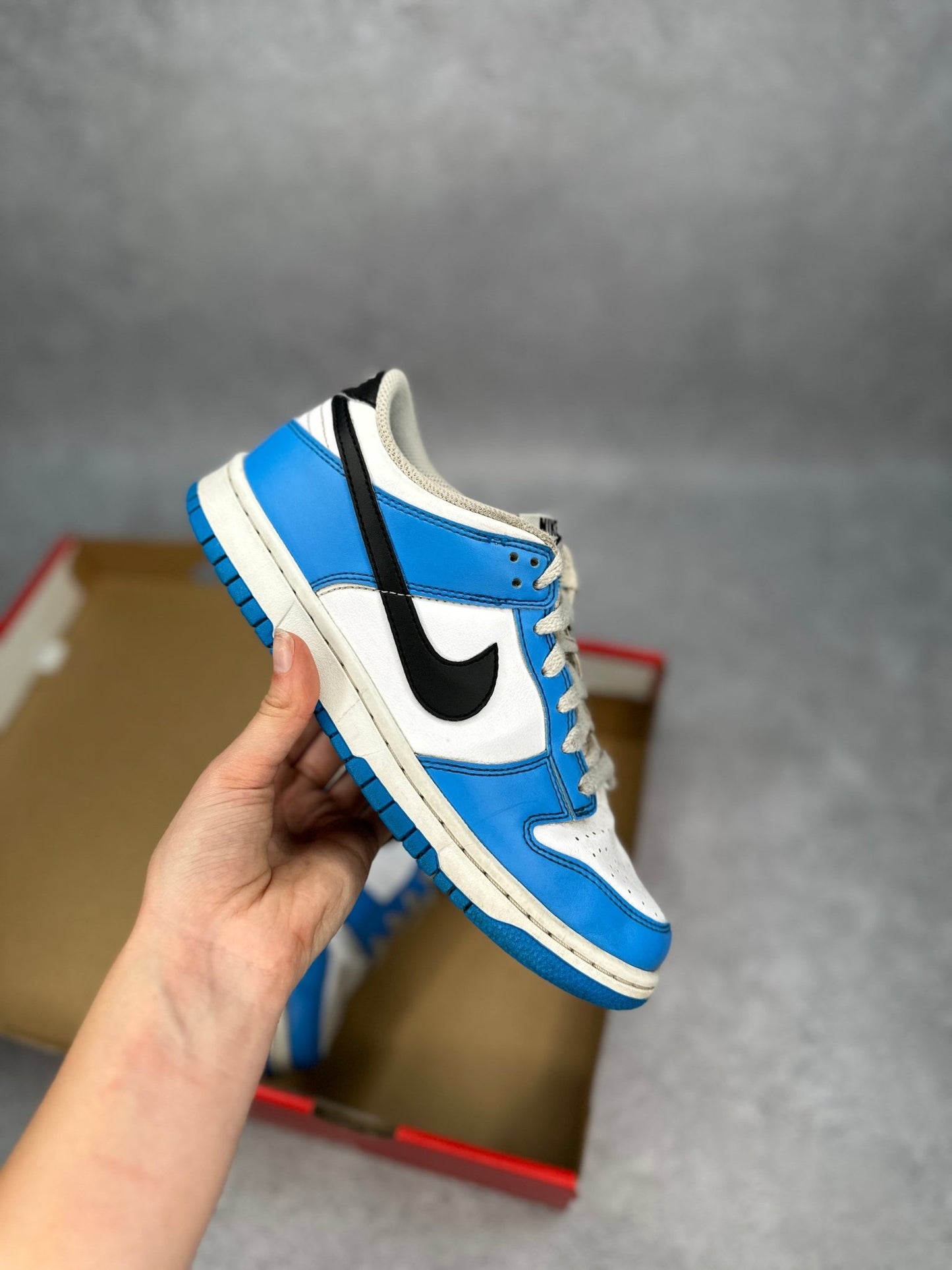 Nike Dunk Low Photo Blue (GS) *pre - owned* SIZE 6Y - Kicks Collective PA - Nike - FV7021 - 400 - Kid's Shoes - 6Y - Pre - Owned