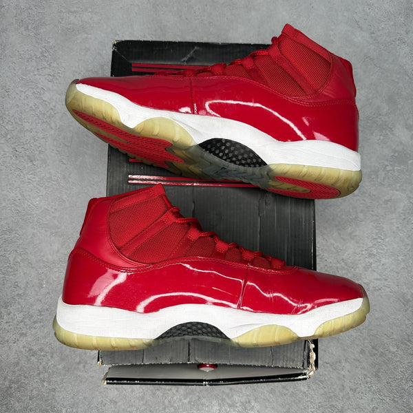Jordan 11 Retro Win Like 96 *pre - owned* SIZE 11 - Kicks Collective PA - Jordan - 378037-623 - Men's Shoes - 11M/12.5W - Pre - Owned