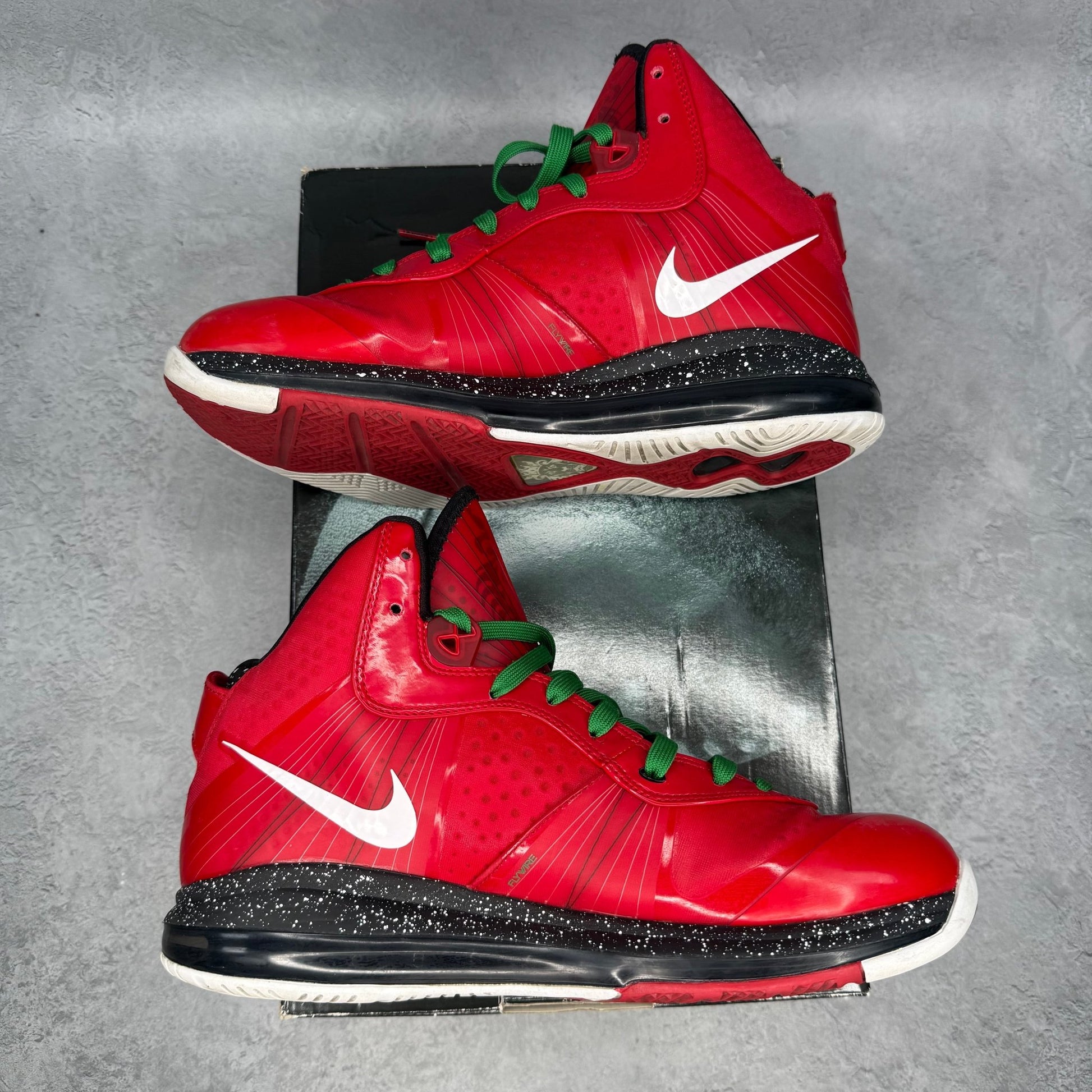 Nike LeBron 8 V/2 Christmas *pre - owned* SIZE 10.5 - Kicks Collective PA - Nike - 429676-600 - Men's Shoes - 10.5M/12W - Pre - Owned