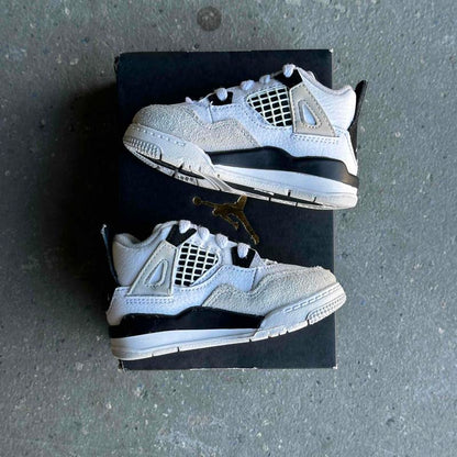 Jordan 4 Retro Military Black (TD) *pre-owned* SIZE 5C