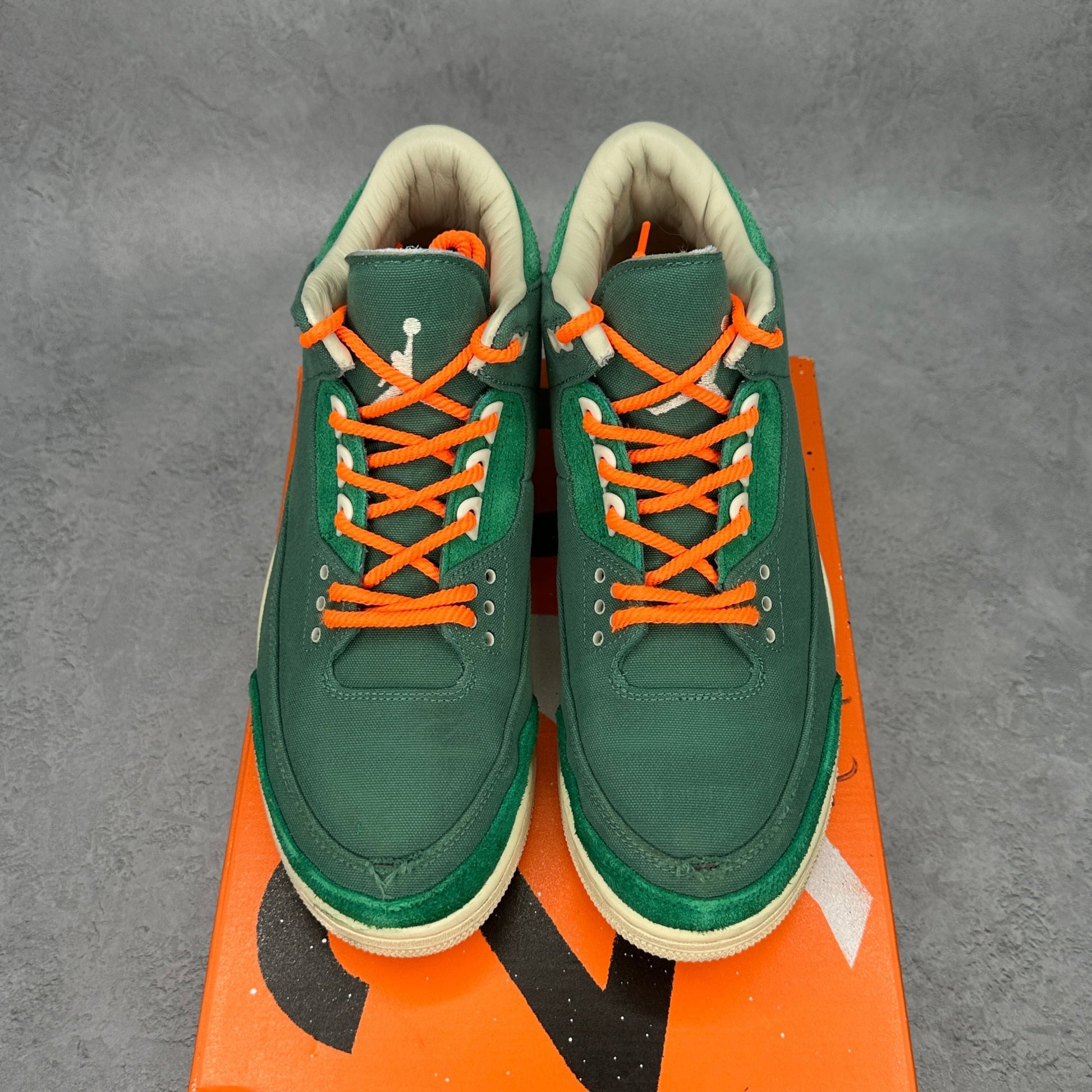 Jordan 3 Retro SP Nina Chanel Abney Bicoastal (Women's) *pre - owned* SIZE 10M/11.5W - Kicks Collective PA - Jordan - FZ7974 - 300 - Women's Shoes - 10M/11.5W - Pre - Owned
