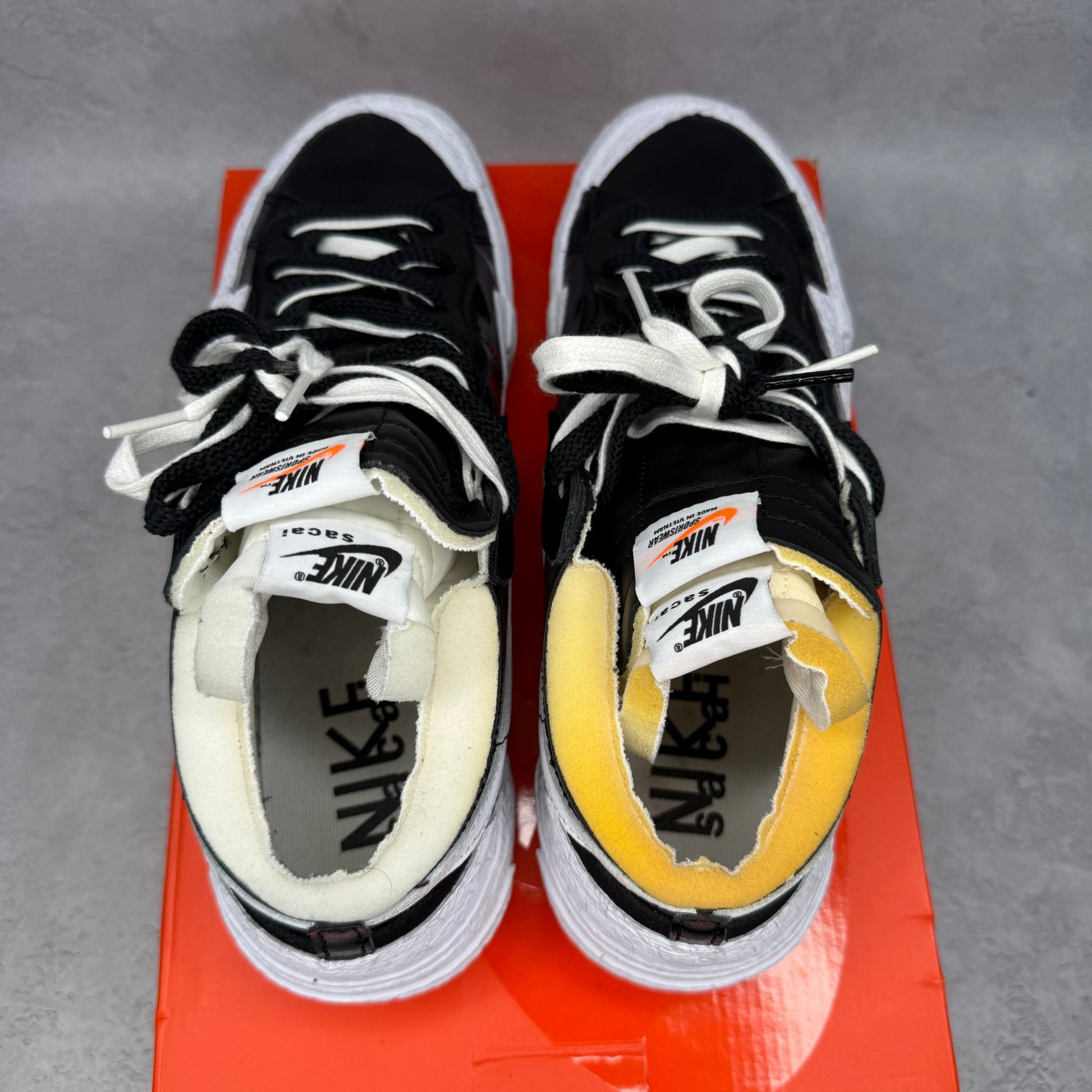 Nike Blazer Low Sacai Black Patent Leather *pre - owned* SIZE 11 - Kicks Collective PA - Nike - DM6443-001 - Men's Shoes - 11M/12.5W - Pre - Owned