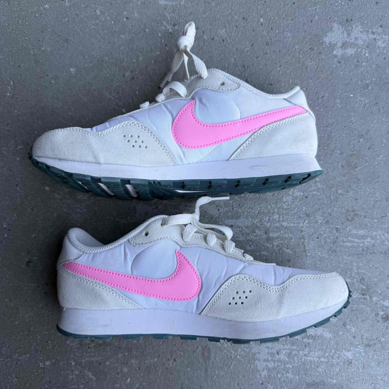 Nike MD Valiant GS White Pink Spell *pre - owned* SIZE 5Y - Kicks Collective PA - Nike - CN8558-111 - Men's Shoes - 5M/6.5W - Pre - Owned - No Box