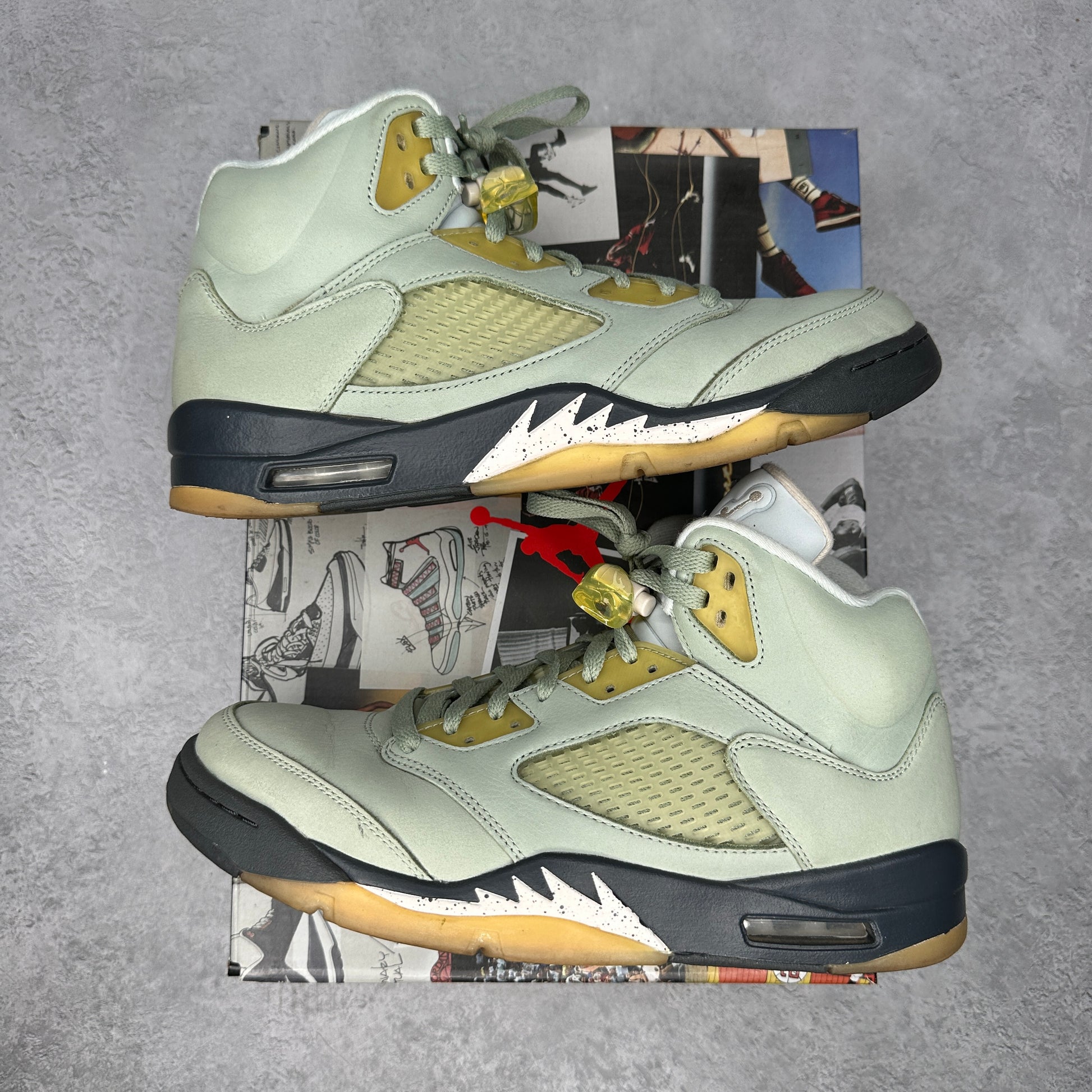 Jordan 5 Retro Jade Horizon *pre-owned* SIZE 10.5