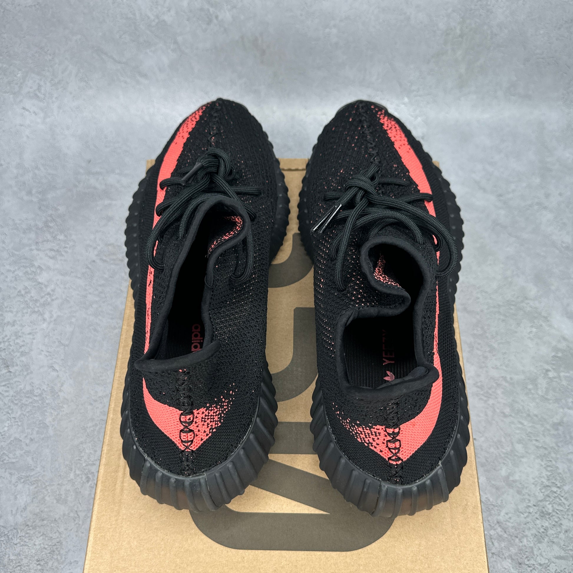 adidas Yeezy Boost 350 V2 Core Black Red VNDS *pre-owned* SIZE 12