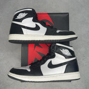 Jordan 1 Retro Black White (2014) 9.5 (Pre-Owned) - Kicks Collective PA - Jordan - 555088-010-9.5-PO-1 - Pre-Owned Sneakers - 9.5M / 11W