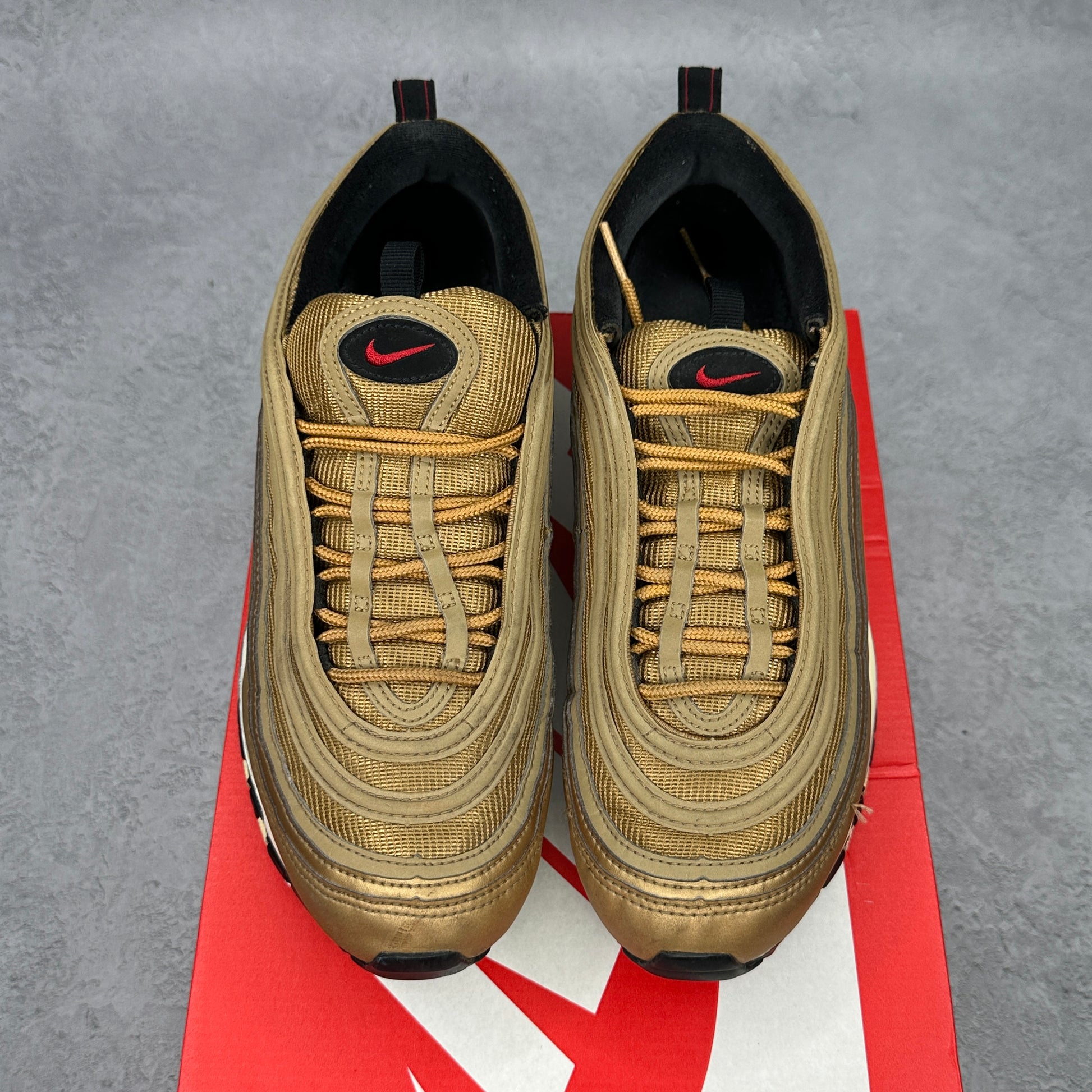 Nike Air Max 97 Metallic Gold (2017/2018) *pre-owned* SIZE 8.5