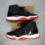Jordan 11 Retro Playoffs Bred (2019) *pre-owned* SIZE 9