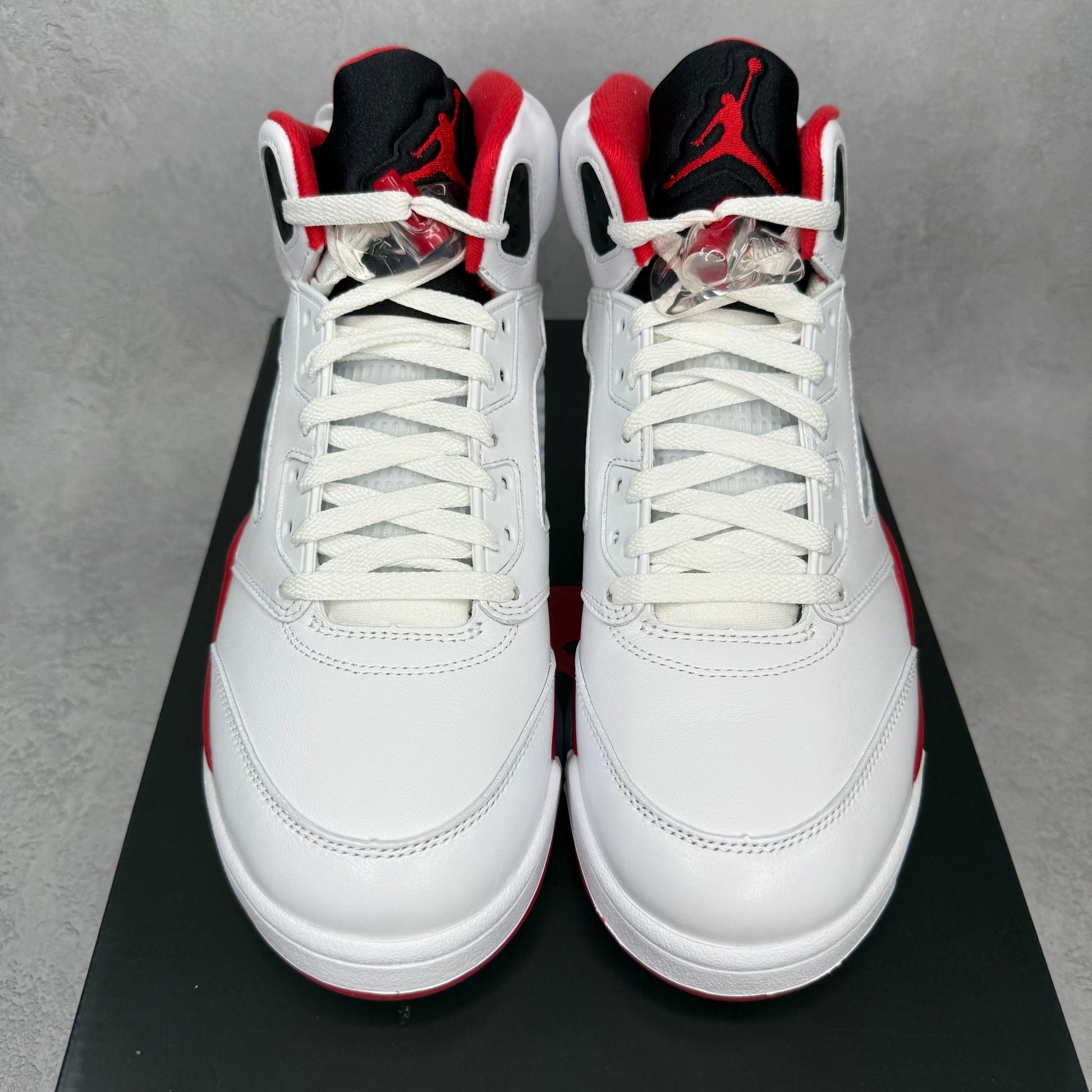 Jordan 5 Retro Fire Red Black Tongue (2025) - Kicks Collective PA - Jordan - HQ7978 - 101 - Men's Shoes - 9.5M/11W - Brand New