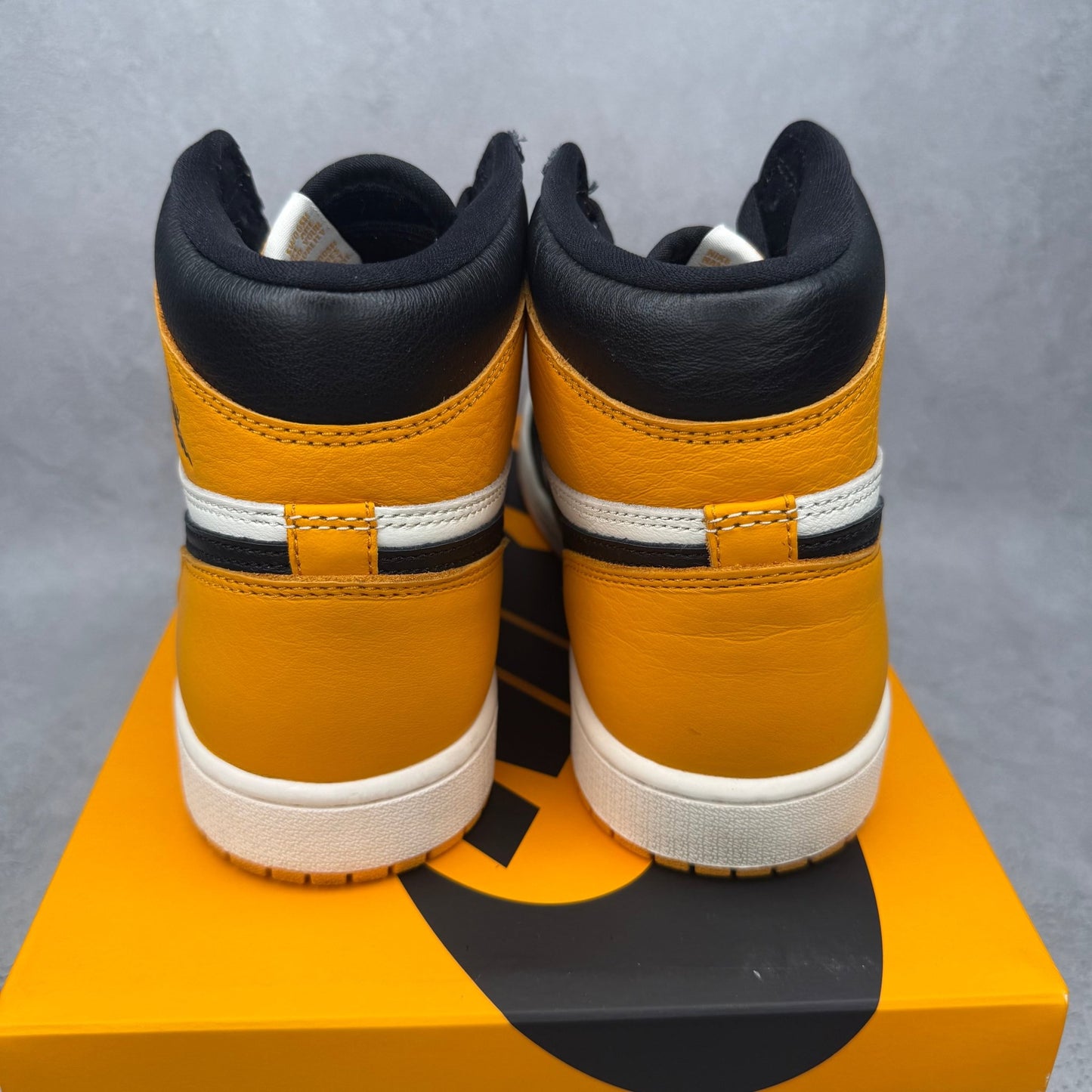 Jordan 1 Retro High OG Taxi *pre - owned* SIZE 9 - Kicks Collective PA - Jordan - 555088-711 - Men's Shoes - 9M/10.5W - Pre - Owned