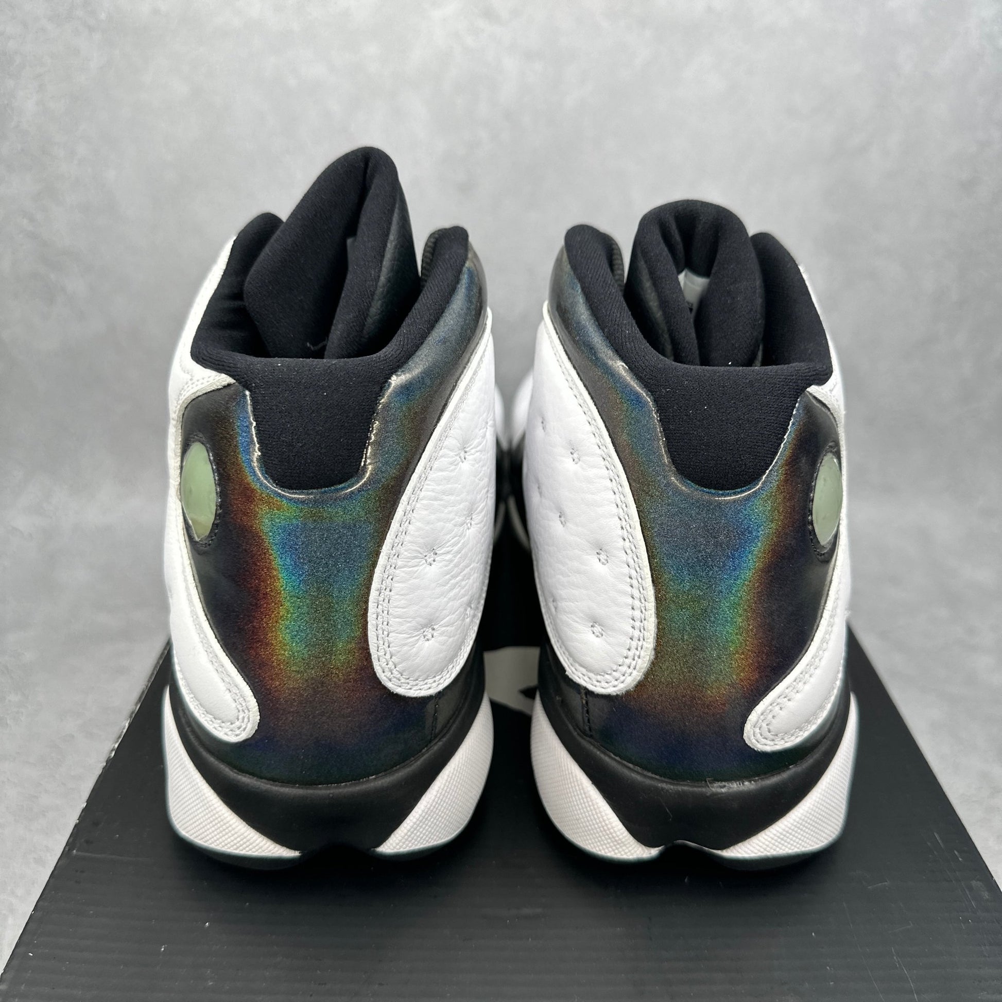 Jordan 13 Retro Barons Hologram *pre - owned* SIZE 11 - Kicks Collective PA - Jordan - 414571-115 - Men's Shoes - 11M/12.5W - Pre - Owned