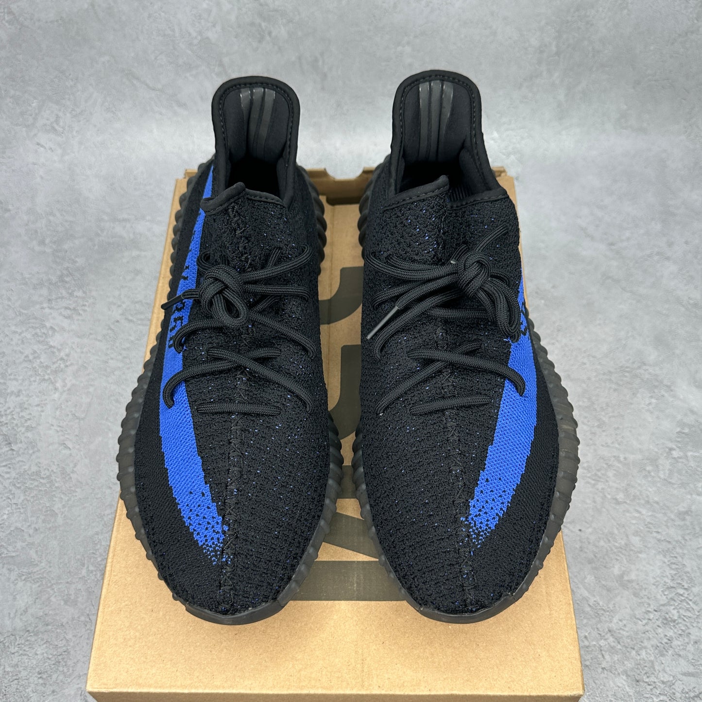 adidas Yeezy Boost 350 V2 Dazzling Blue VNDS *pre-owned* SIZE 13