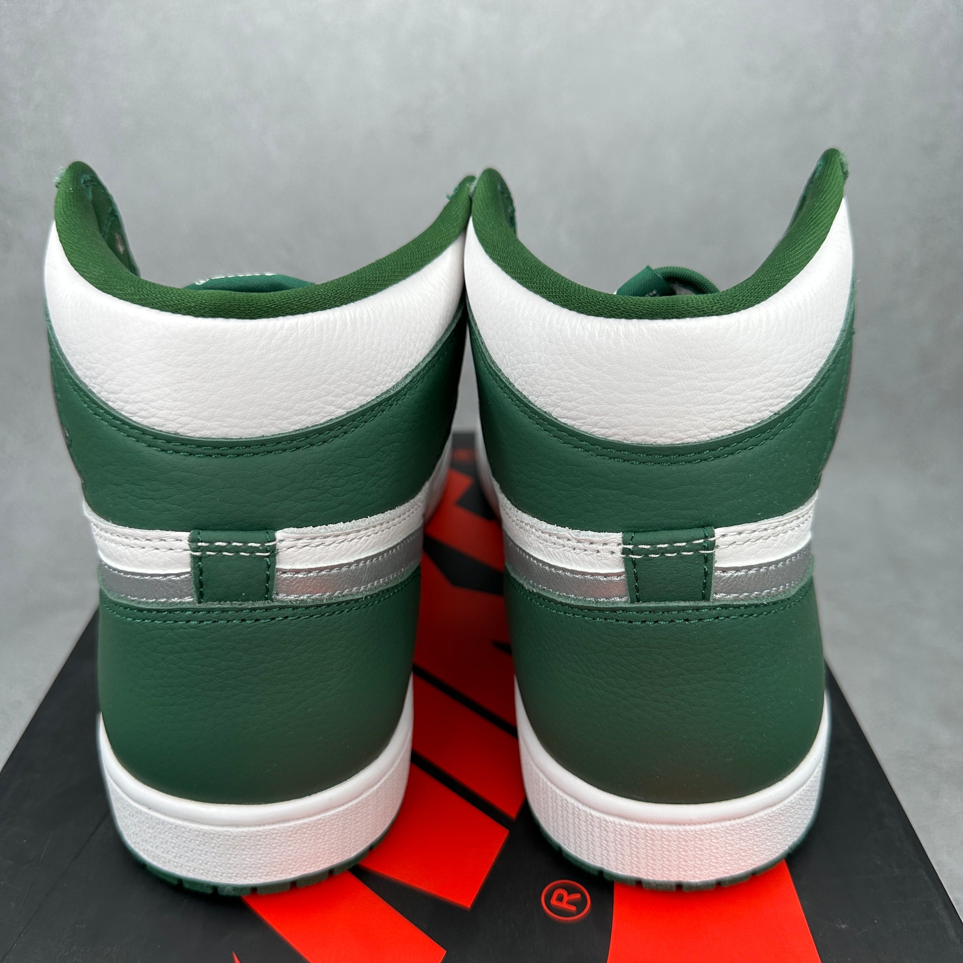 Jordan 1 Retro High OG Gorge Green