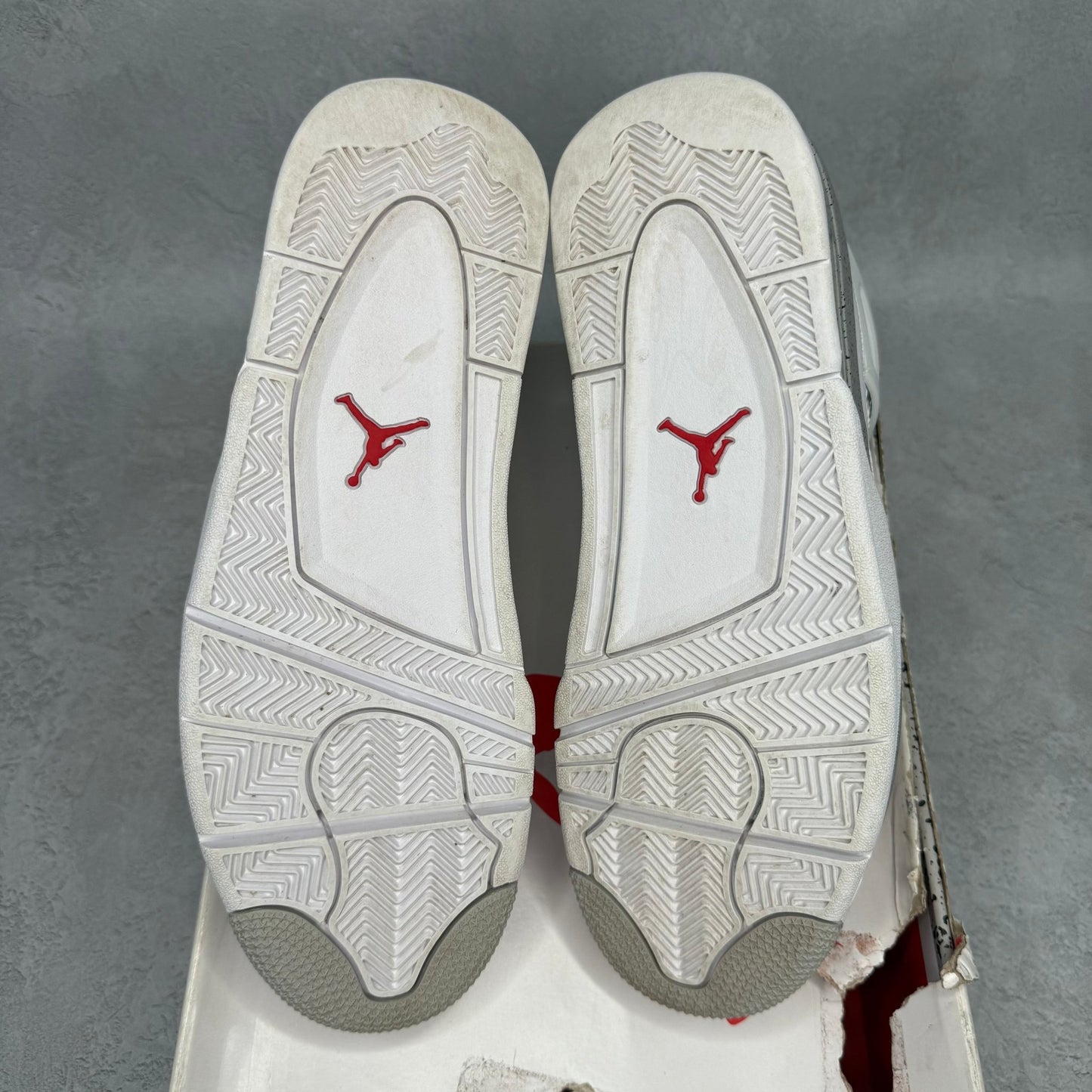 Jordan 4 Retro White Oreo (2021) *pre - owned* SIZE 10.5 - Kicks Collective PA - Jordan - CT8527-100 - Men's Shoes - 10.5M/12W - Pre - Owned