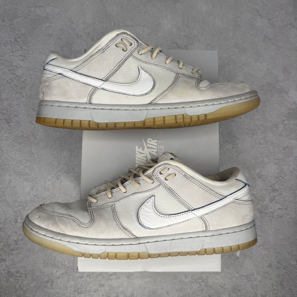 Nike Dunk Low Wolf Grey Pure Platinum *pre-owned* SIZE 10