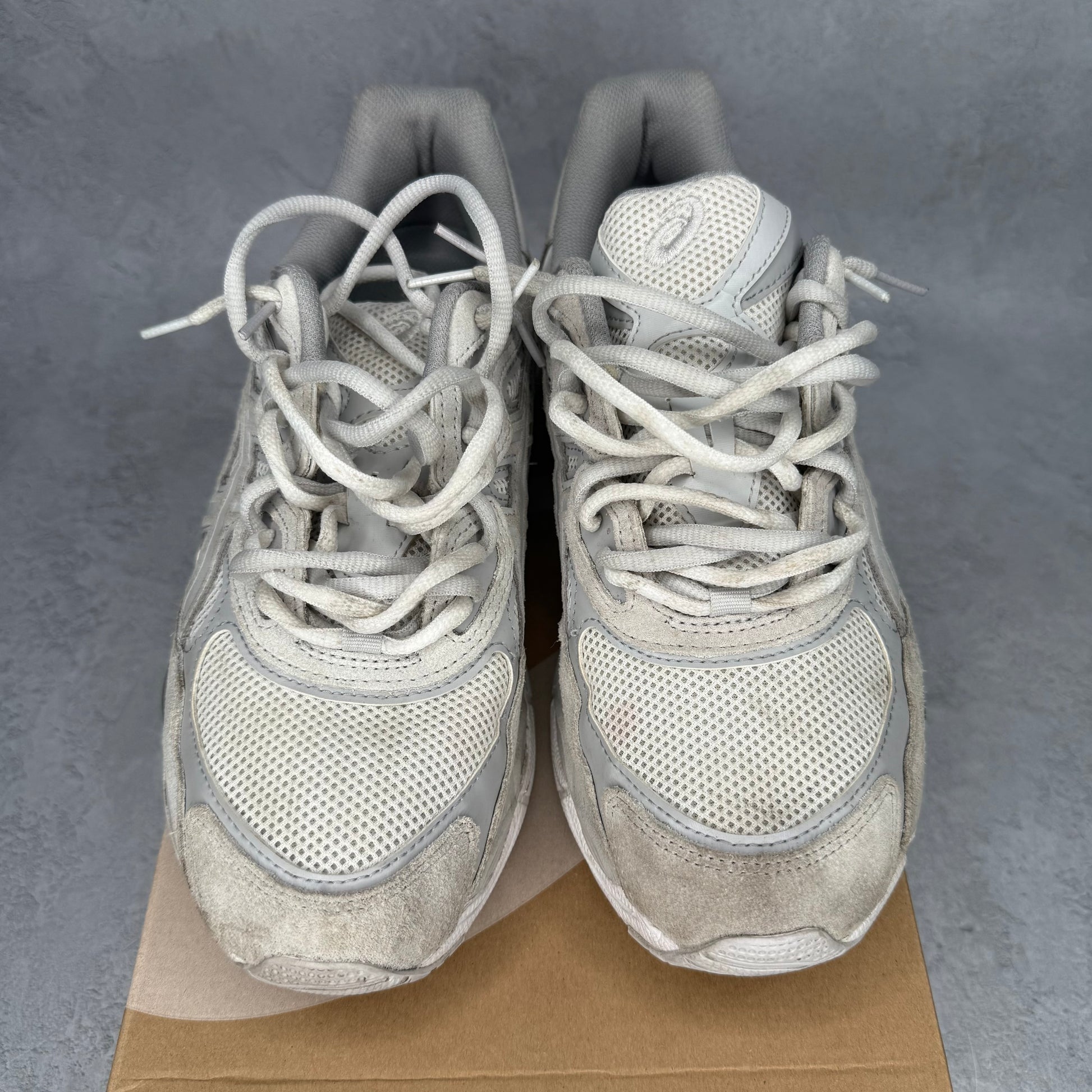 ASICS Gel-NYC Cream Cloud Grey *pre-owned* SIZE 9.5