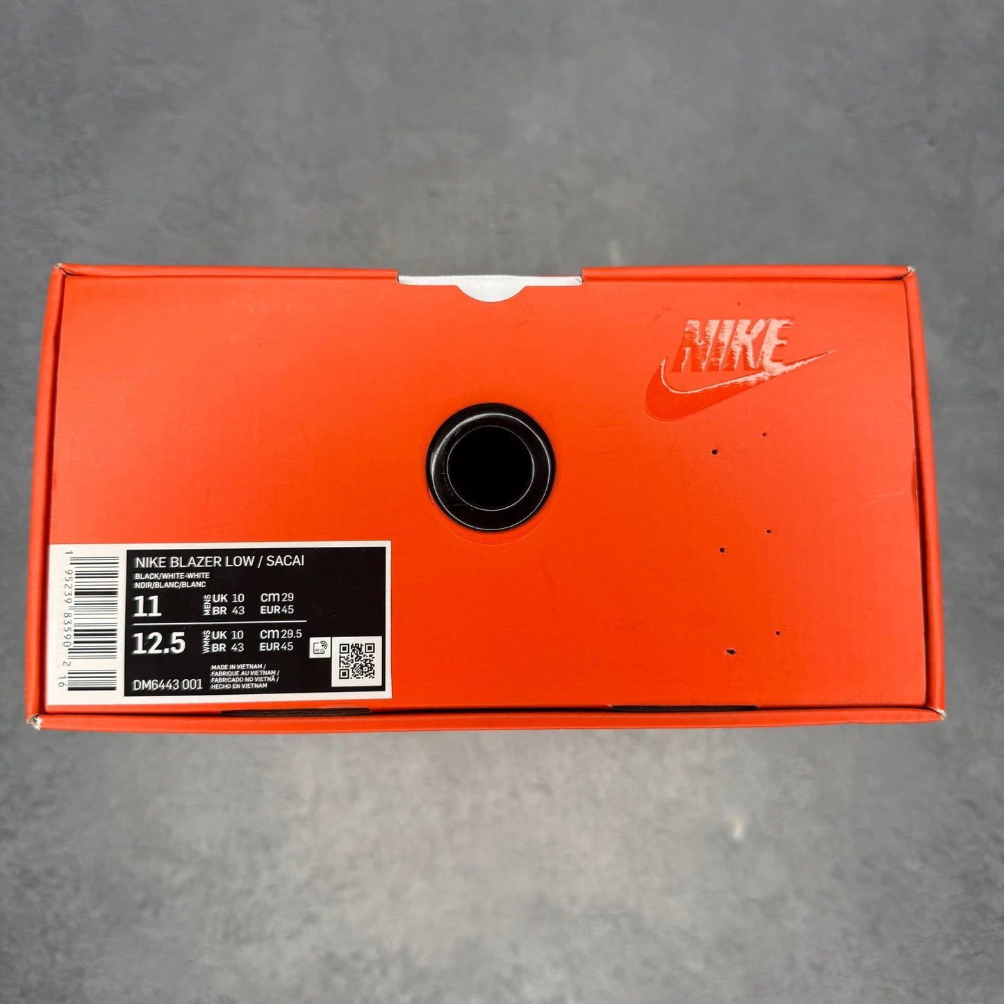 Nike Blazer Low Sacai Black Patent Leather *pre - owned* SIZE 11 - Kicks Collective PA - Nike - DM6443-001 - Men's Shoes - 11M/12.5W - Pre - Owned