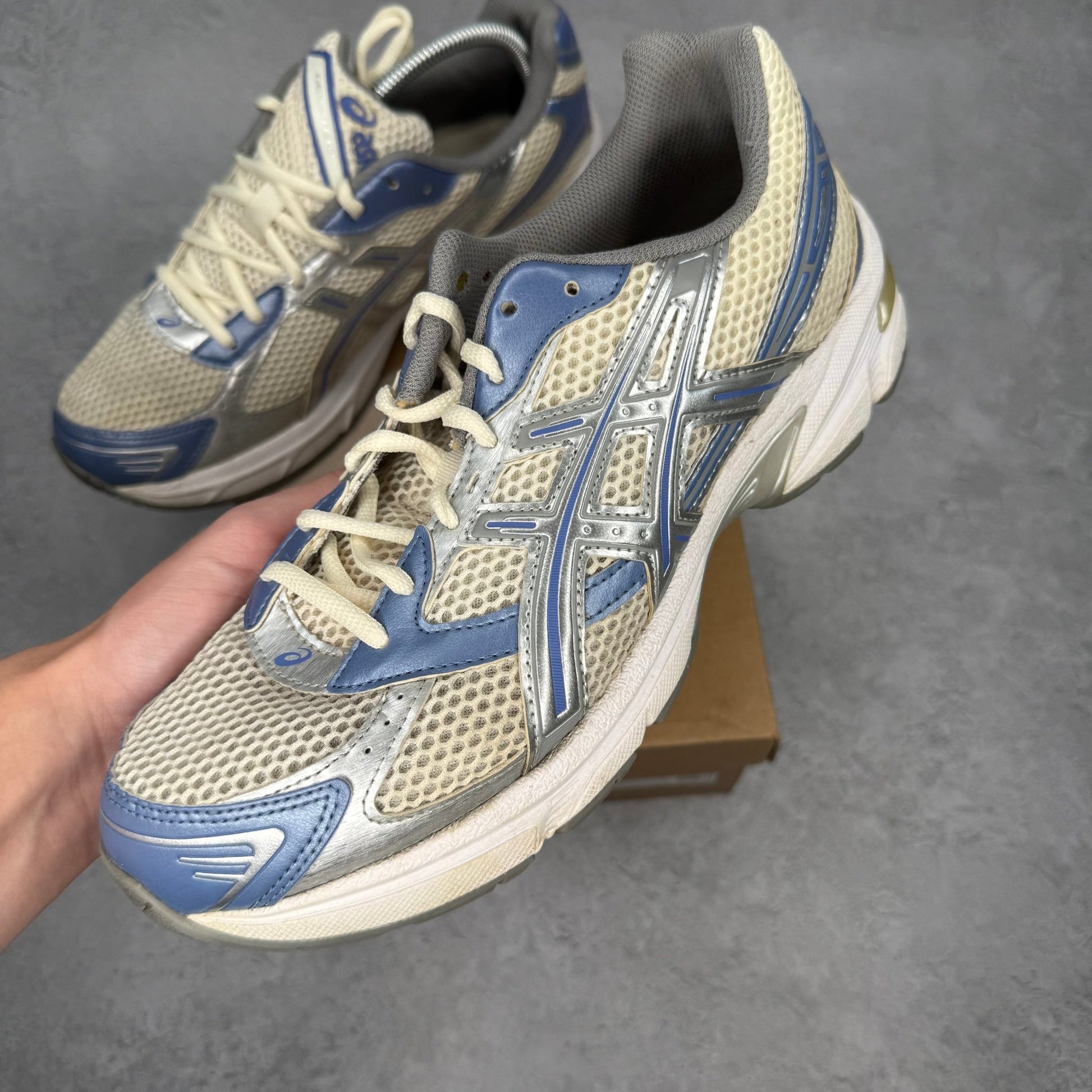 ASICS Gel - 1130 Cream Blueberry *pre - owned* SIZE 9.5 - Kicks Collective PA - ASICS - 1203A609 - 101 - Men's Shoes - 9.5M/11W - Pre - Owned