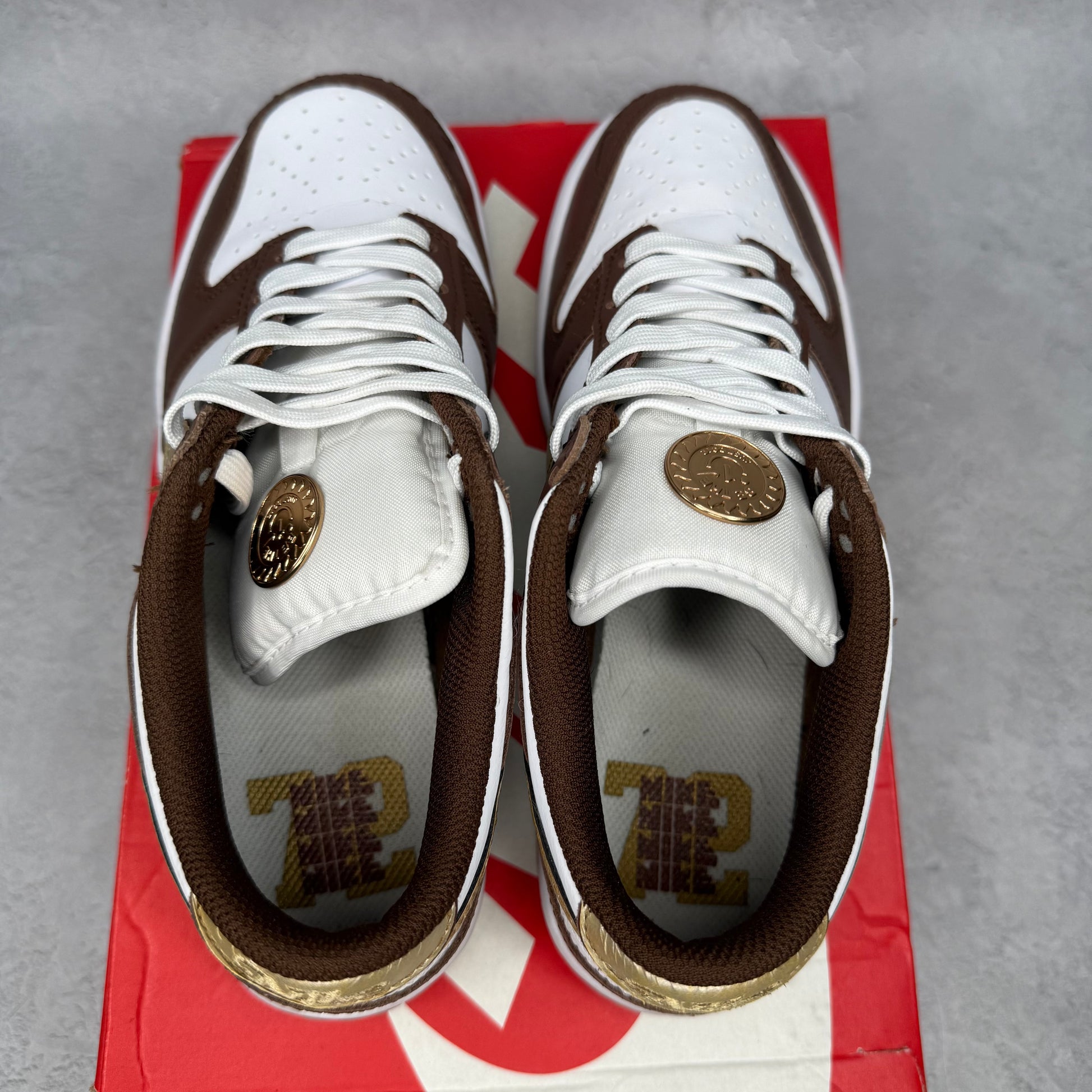 Nike Dunk Low Cacao Wow Gold (GS) *pre-owned* SIZE 5.5Y