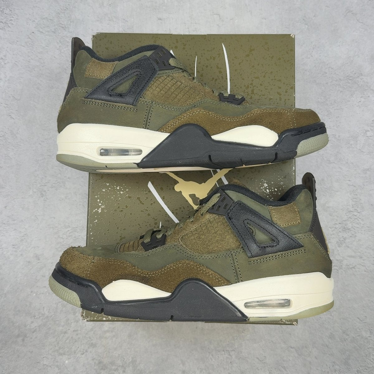 Jordan 4 Retro SE Craft Medium Olive (GS) 6.5Y (Pre-Owned) - Kicks Collective PA - Jordan - FB9928-200-6.5Y-PO-1 - Pre-Owned Sneakers - 6.5Y (Lightly Worn)