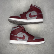 Jordan 1 Mid Cherrywood Red *pre-owned* SIZE 8