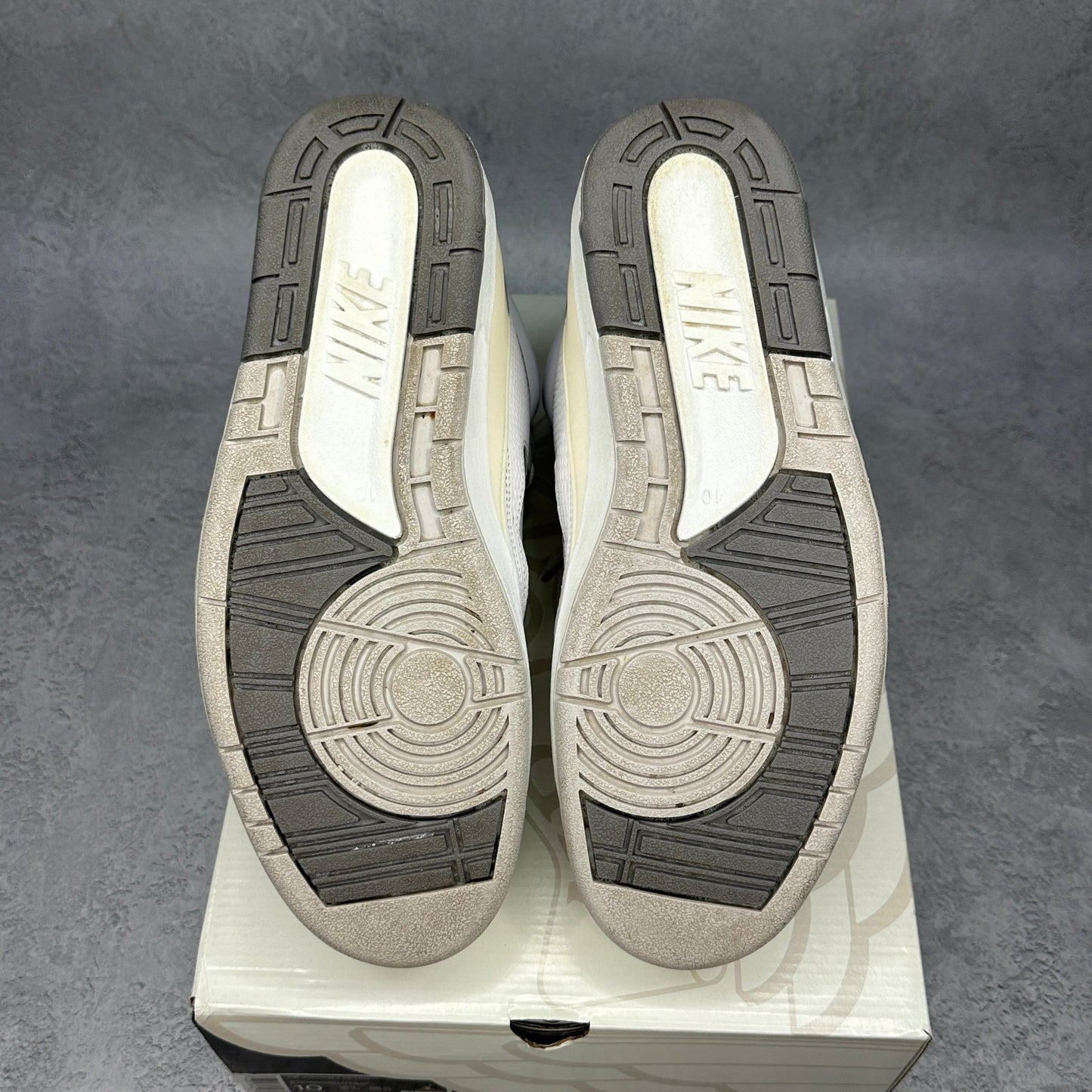 Jordan 2 Retro Cement Grey *pre - owned* SIZE 10 - Kicks Collective PA - Jordan - DR8884 - 100 - Men's Shoes - 10.5M/12W - Pre - Owned