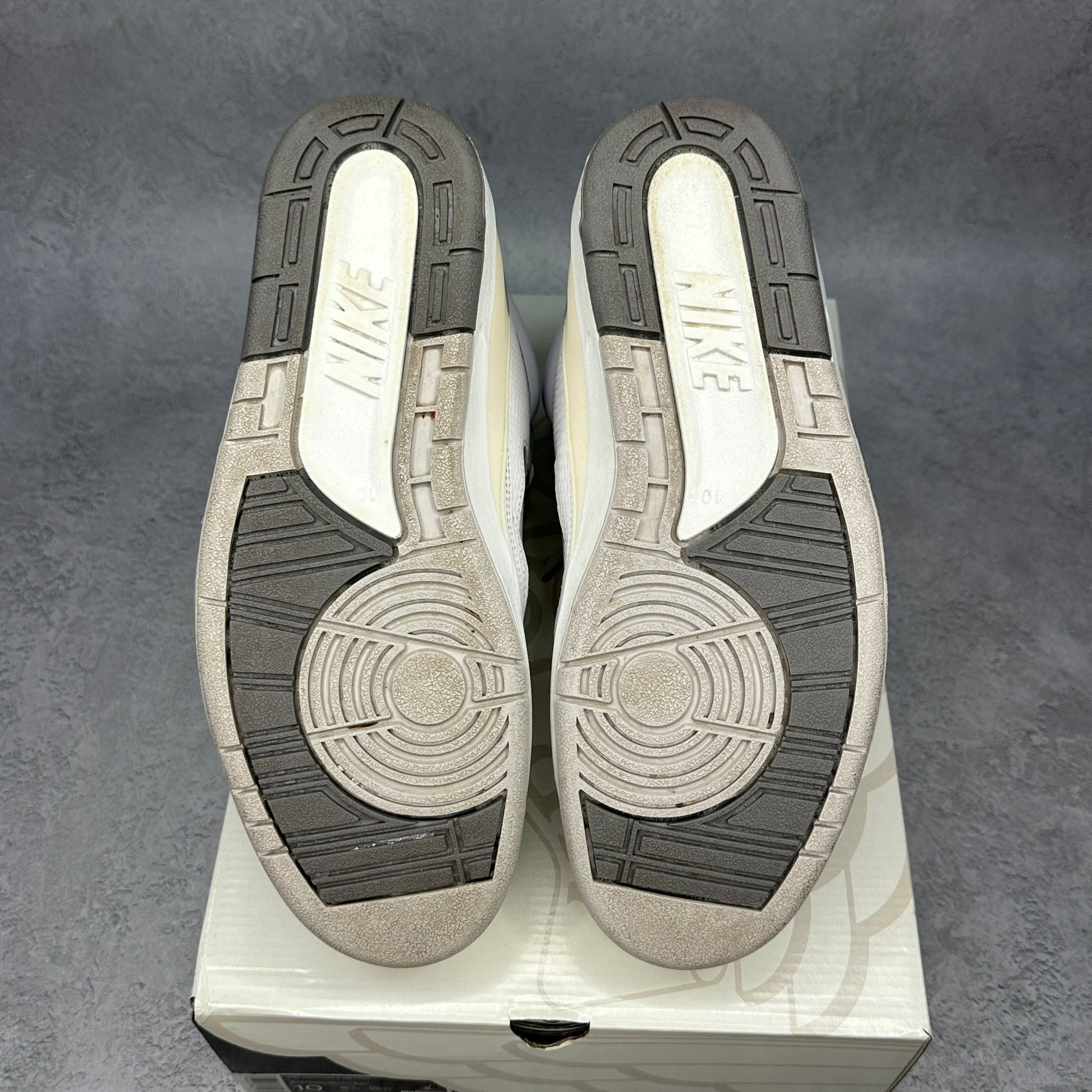 Jordan 2 Retro Cement Grey *pre - owned* SIZE 10 - Kicks Collective PA - Jordan - DR8884 - 100 - Men's Shoes - 10.5M/12W - Pre - Owned