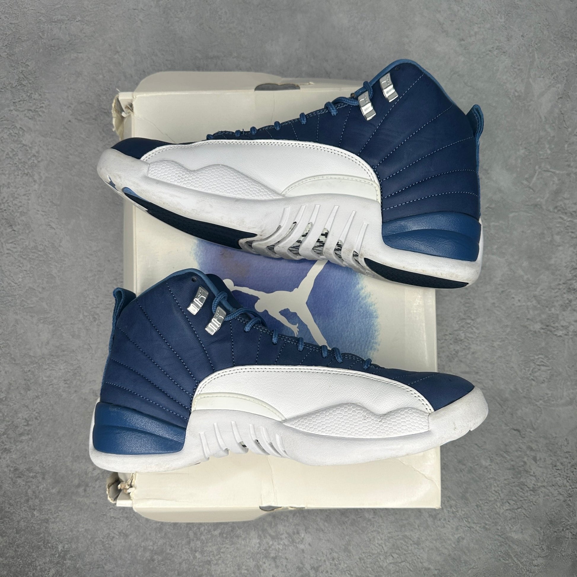 Jordan 12 Retro Indigo *pre - owned* SIZE 10.5 - Kicks Collective PA - Jordan - 130690 - 404 - Men's Shoes - 10.5M/12W - Pre - Owned