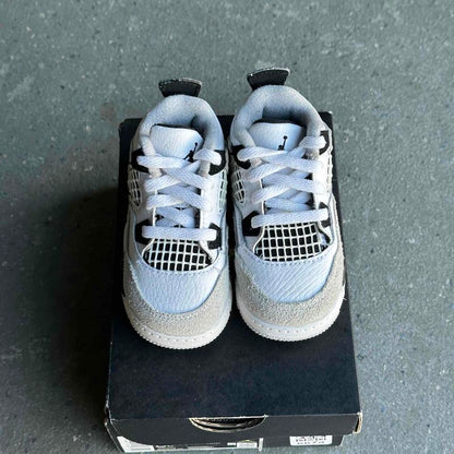 Jordan 4 Retro Military Black (TD) *pre-owned* SIZE 5C