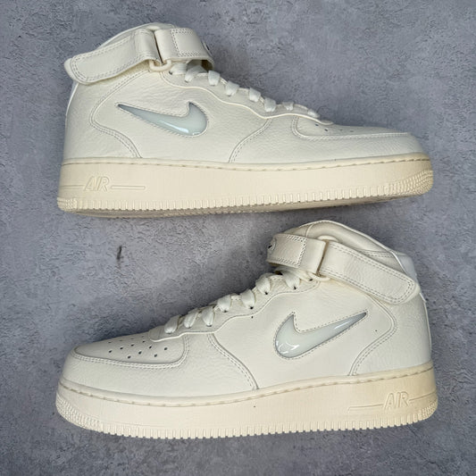 Nike Air Force 1 Retro Prm Sail/Sail - Sail *pre - owned* SIZE 10.5 - Kicks Collective PA - Nike - 941913 - 100 - Men's Shoes - 10.5M/12W - Pre - Owned