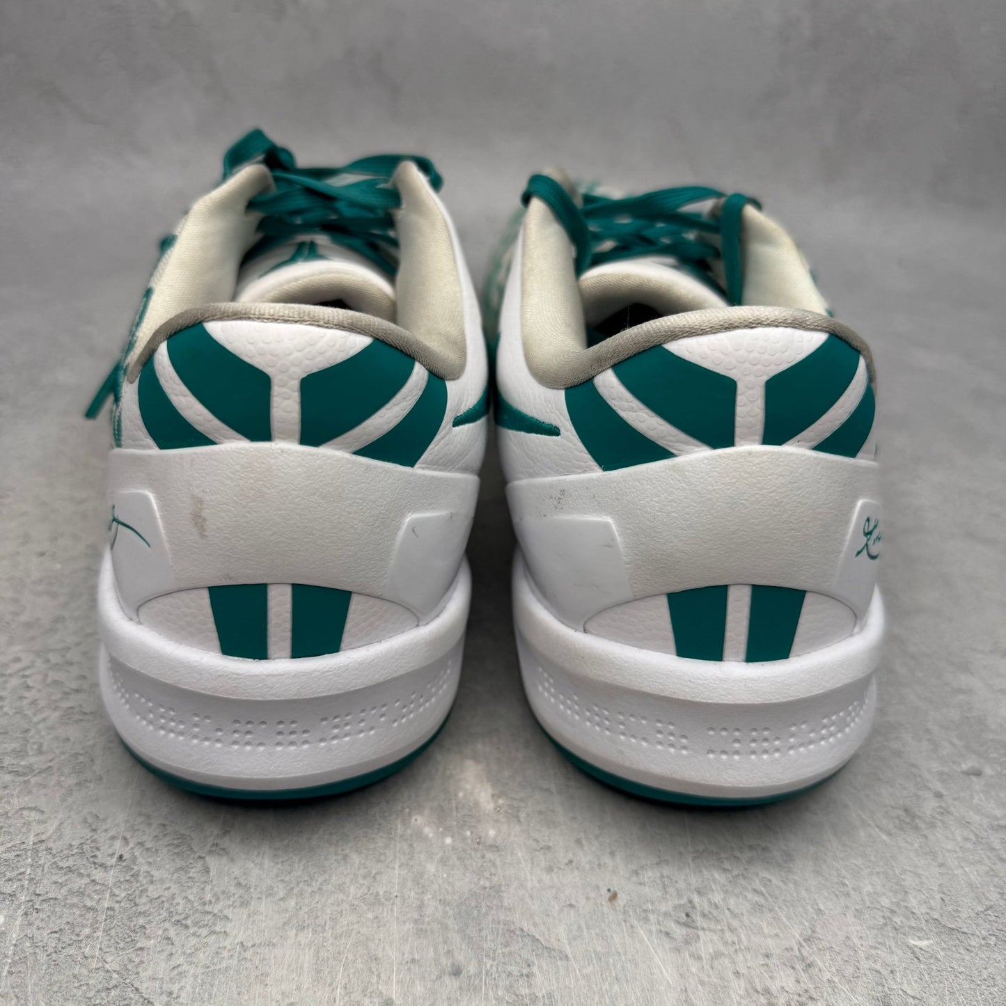 Nike Kobe 8 Protro Radiant Emerald *pre - owned* SIZE 12 - Kicks Collective PA - Nike - FQ3549-101 - Men's Shoes - 12M/13.5W - Pre - Owned - No Box