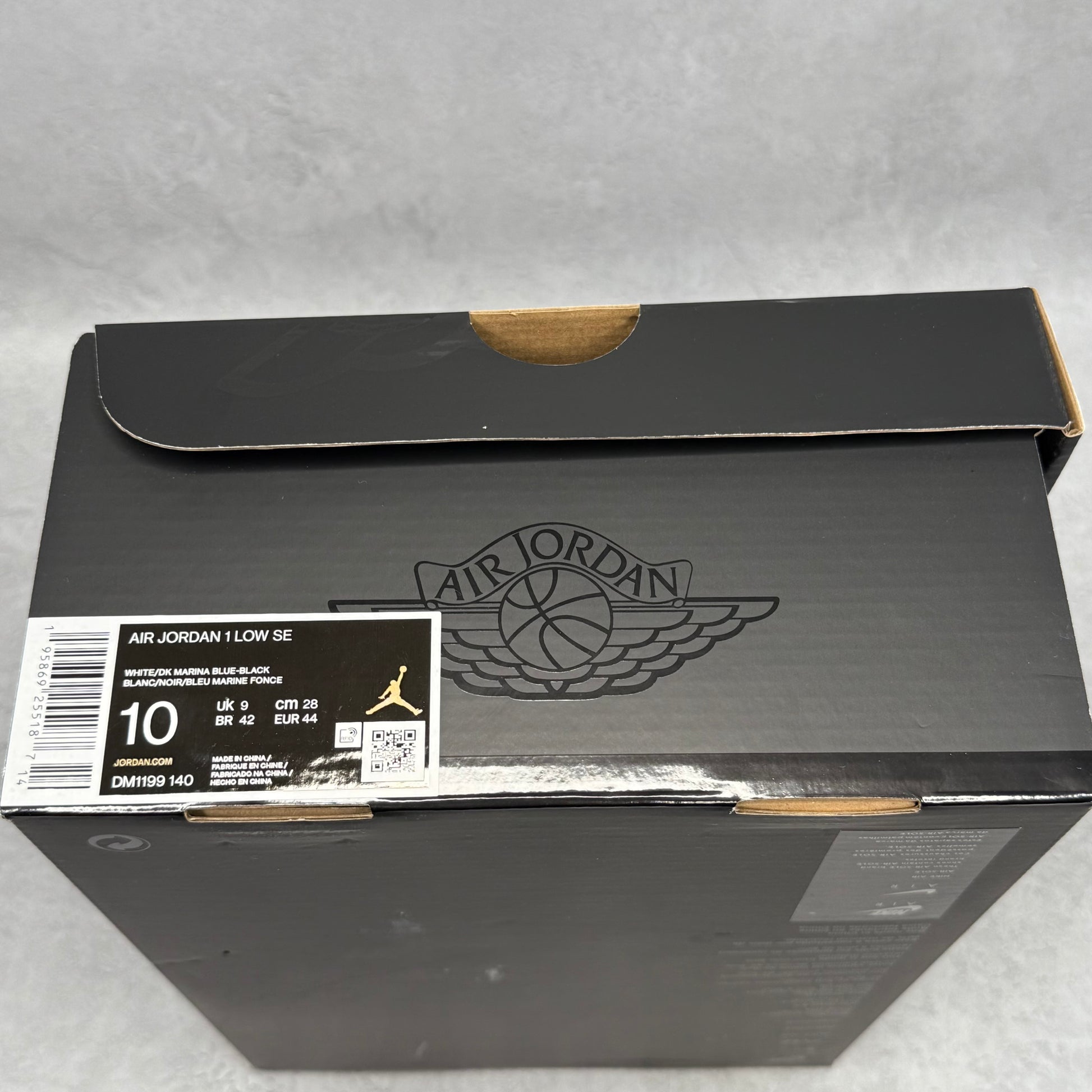 Jordan 1 Low SE True Blue *pre-owned* SIZE 10