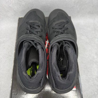 Nike Kyrie 2 Triple Black *pre - owned* SIZE 10.5 - Kicks Collective PA - Nike - 819583-008/820537-008 - Men's Shoes - 10.5M/12W - Pre - Owned